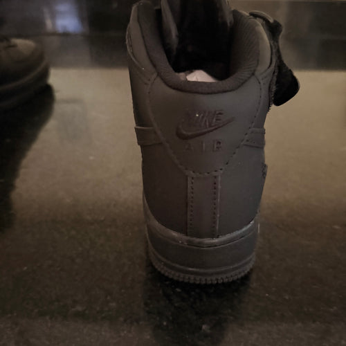 AF1 Mid Black