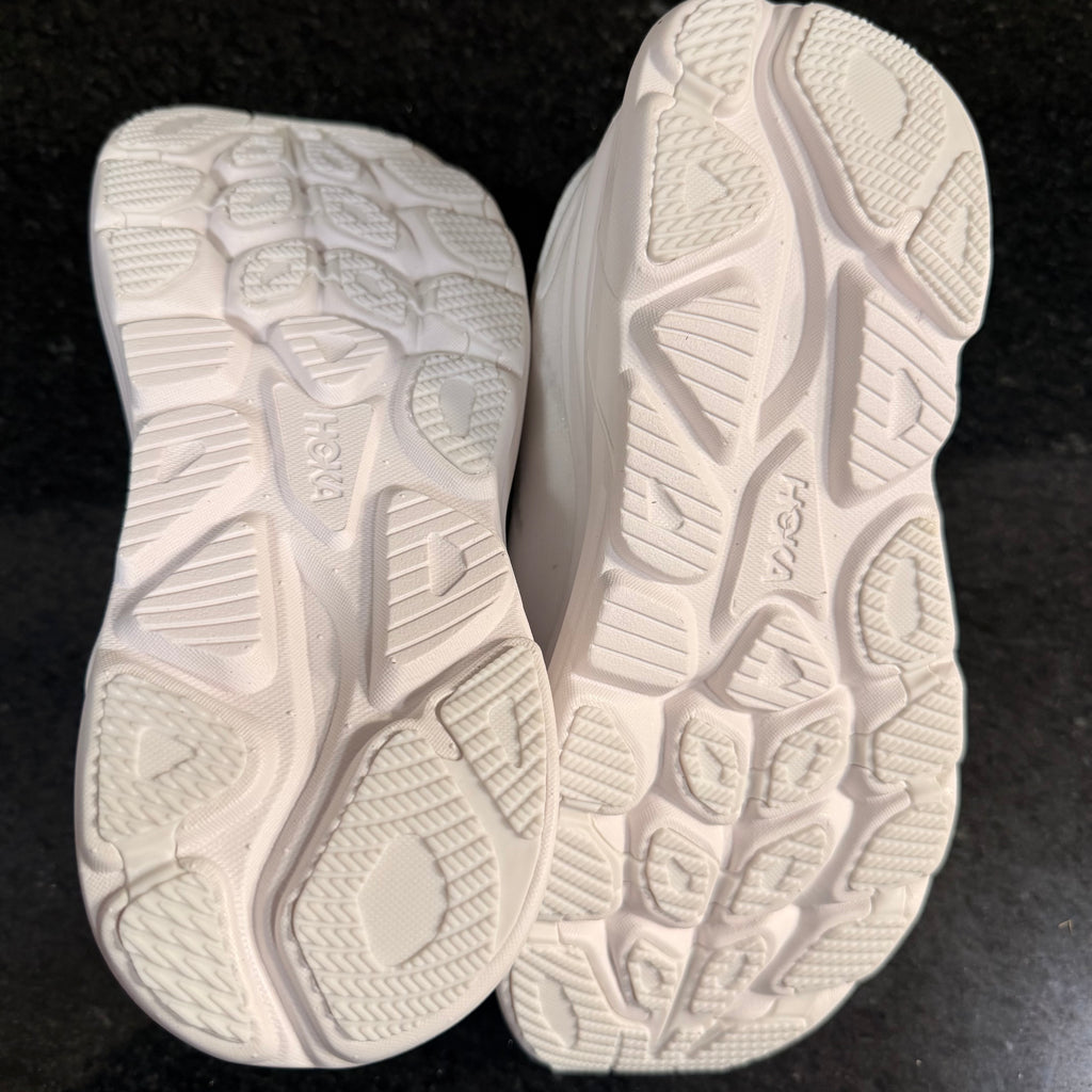 Hoka Clifton 10 white