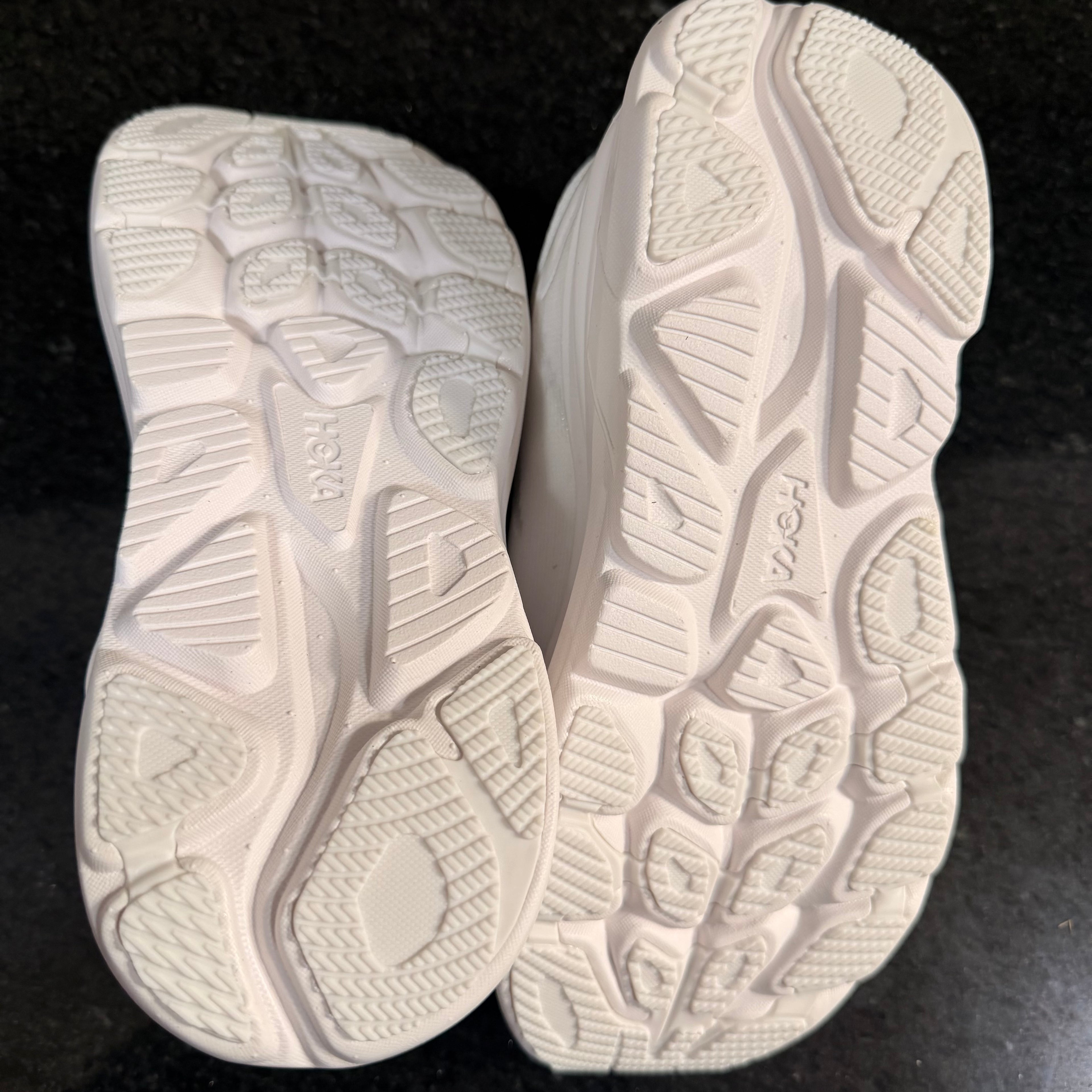 Hoka Clifton 10 white
