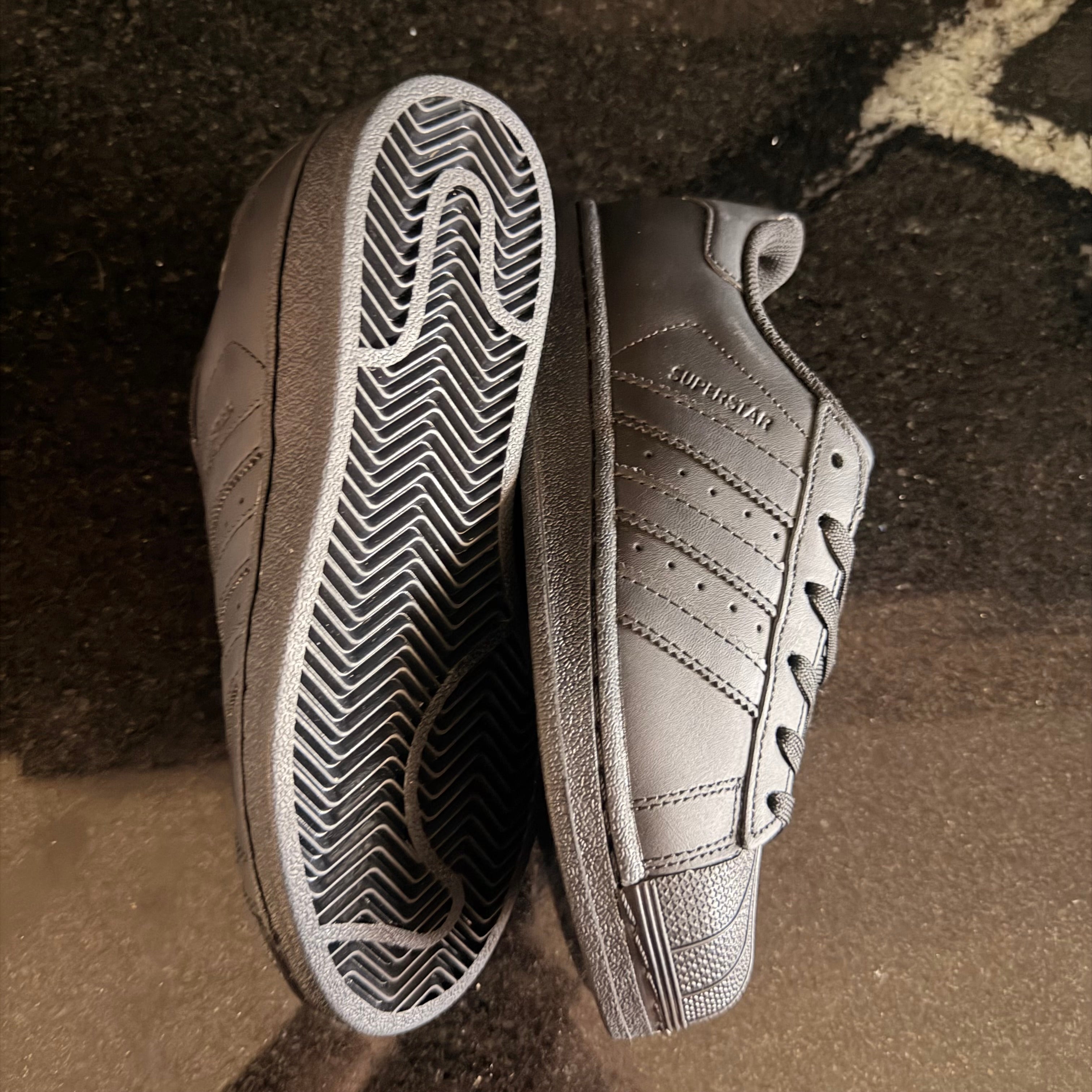 Superstar Full Black
