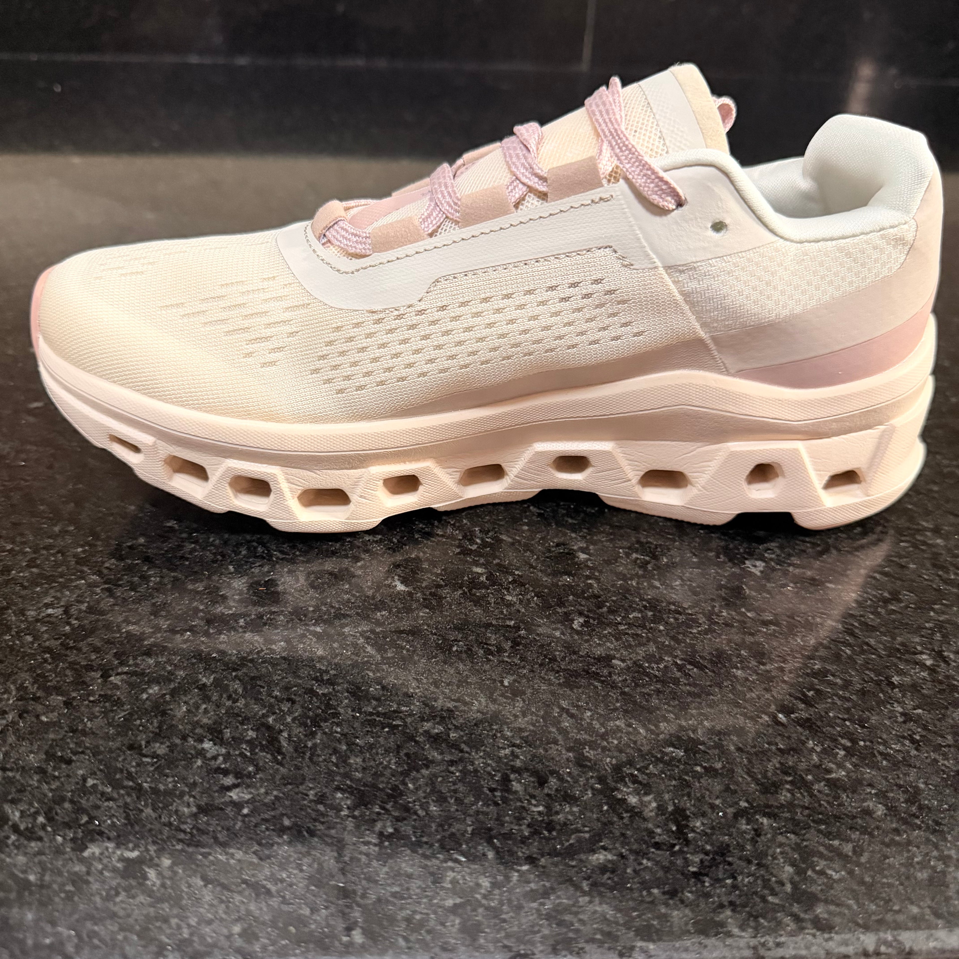 OnCloud Monster RoseGold