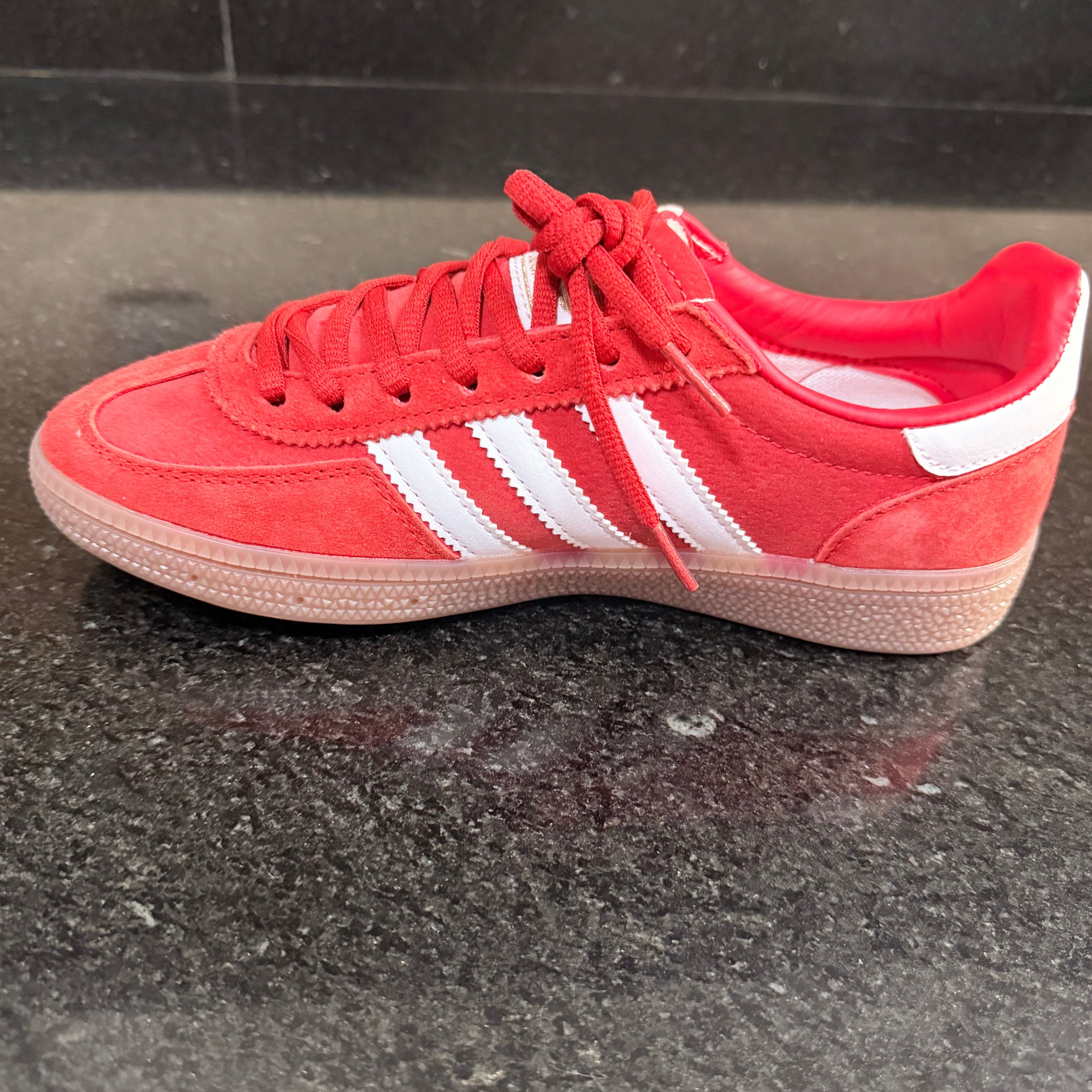 Spezial Red