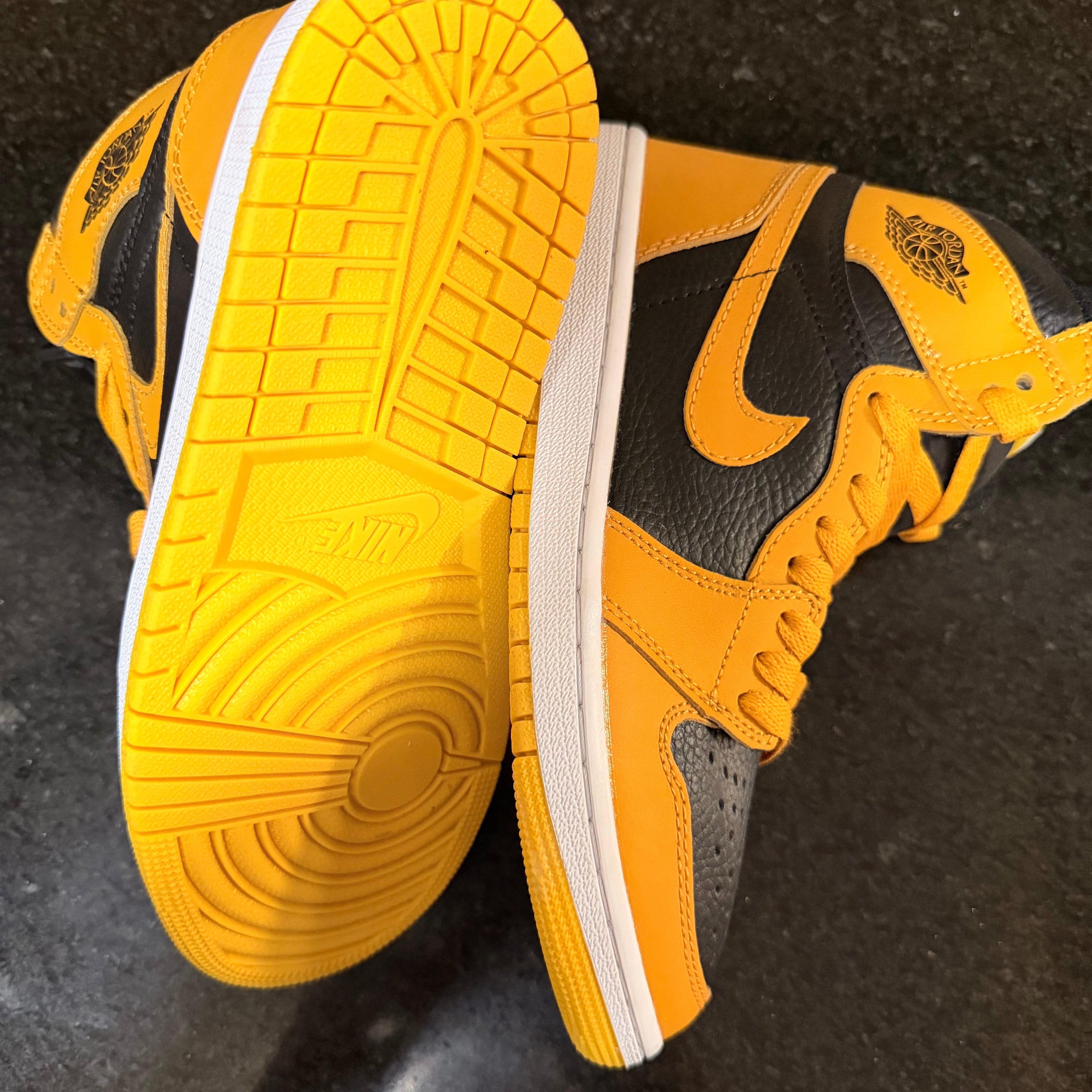 Jordan 1 Pollen