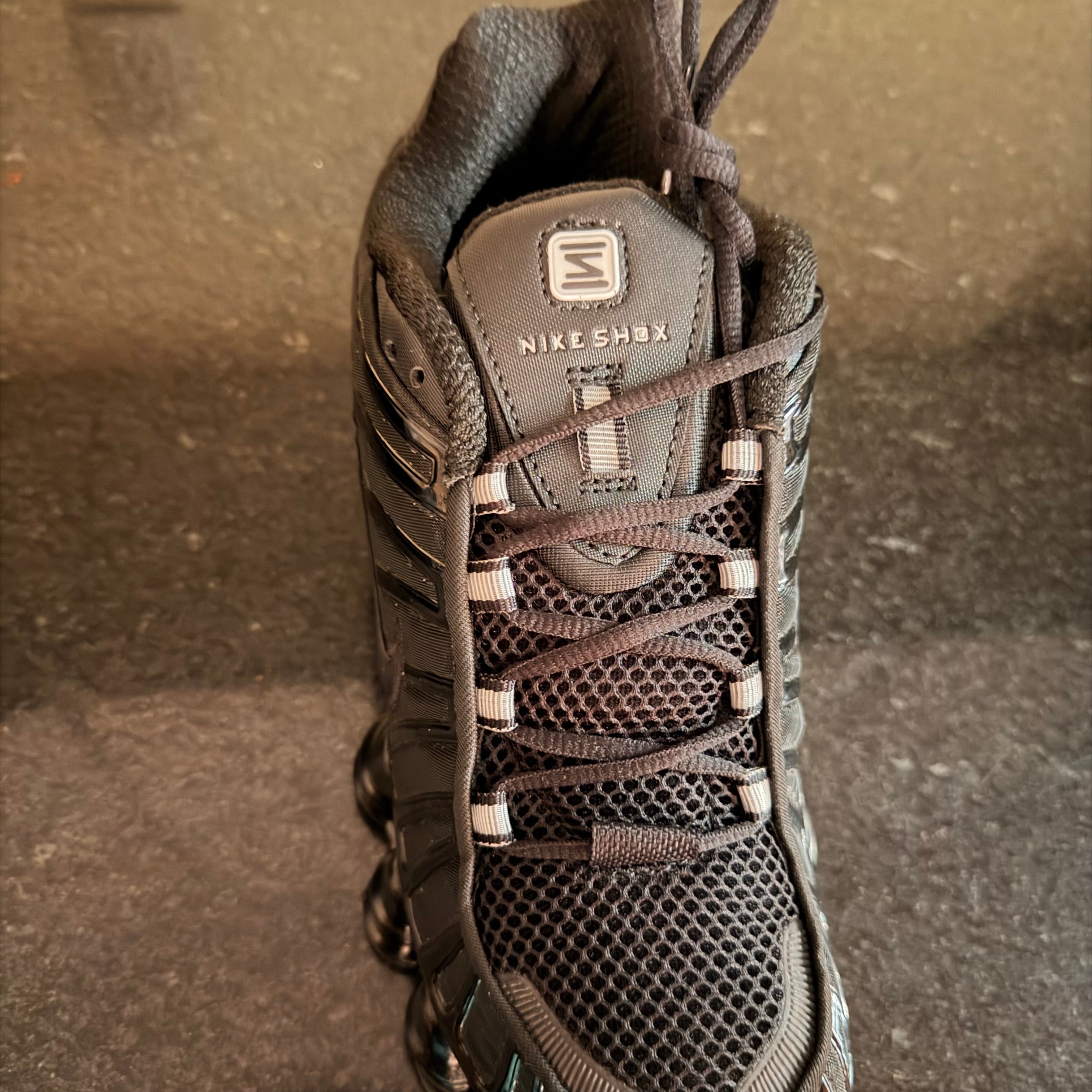 Shox Black