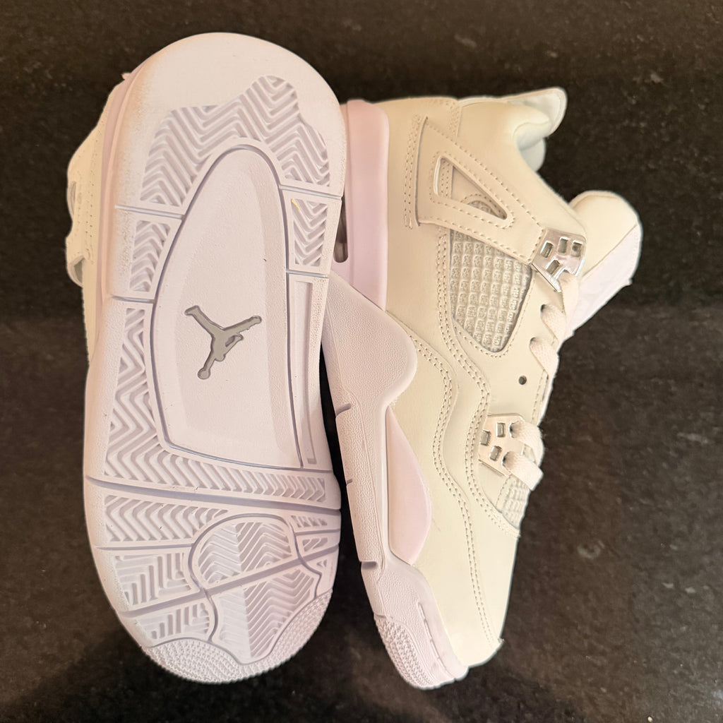 Retro 4 Pure Money
