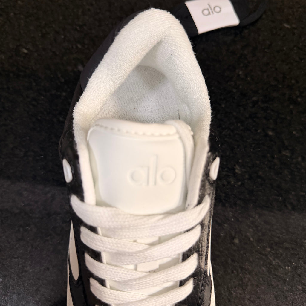 ALO Recovery  Black  White