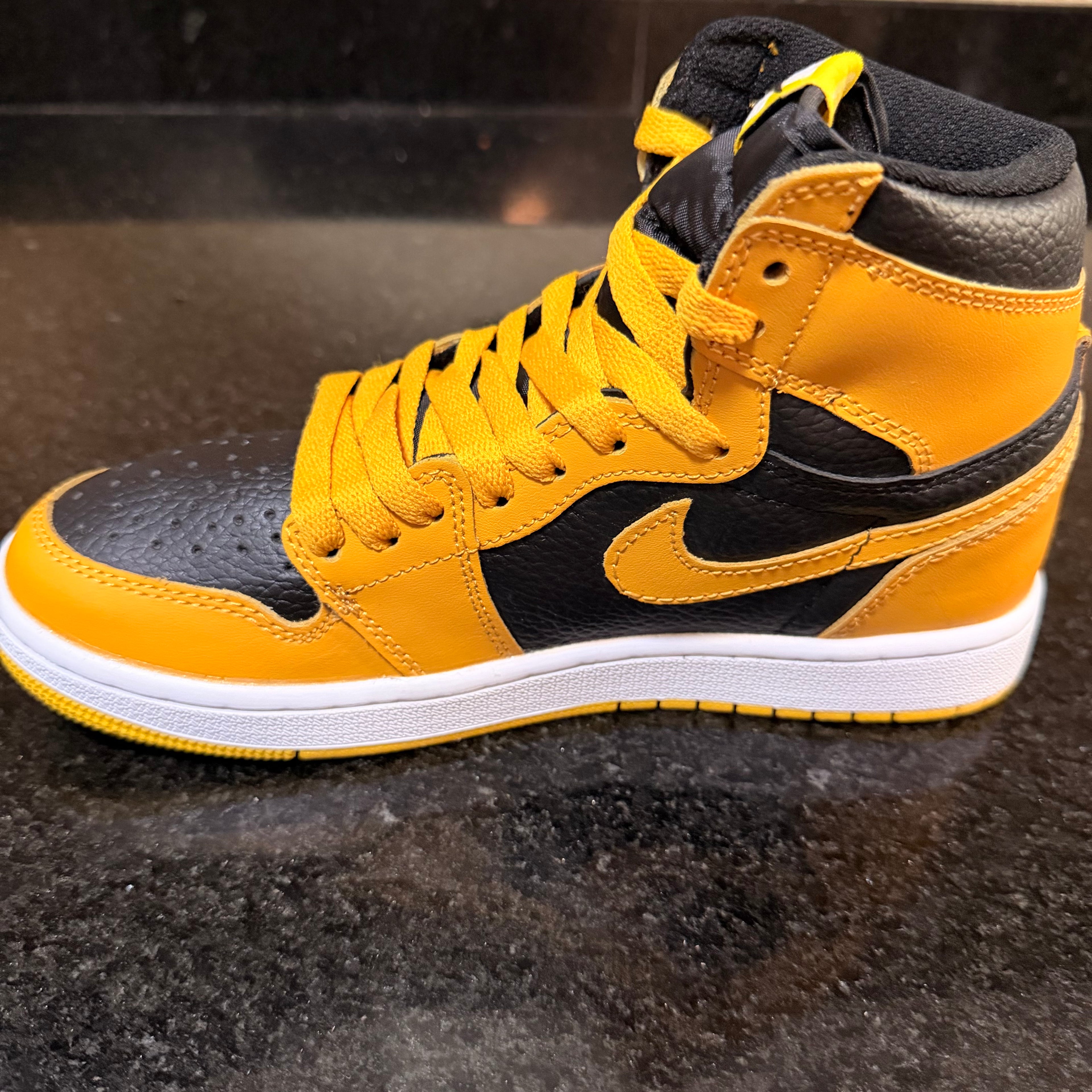 Jordan 1 Pollen