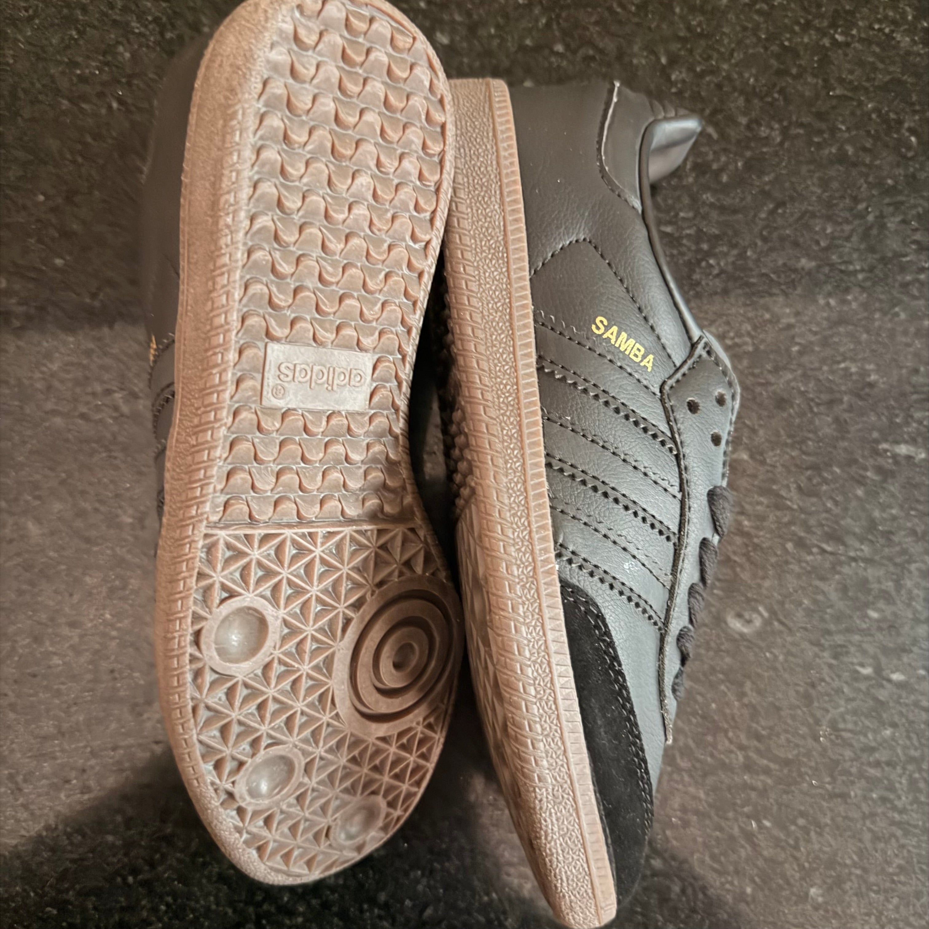 Samba Core Black