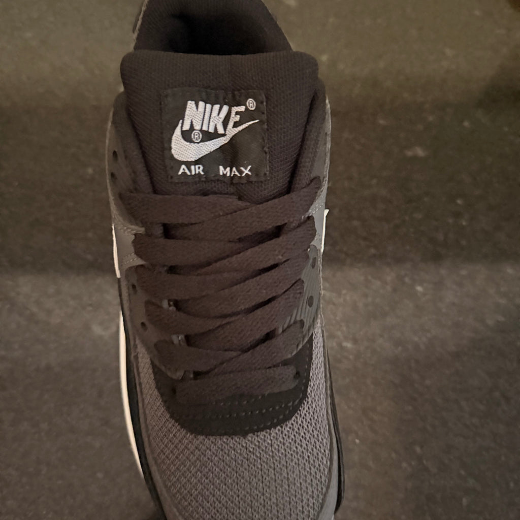 Air Max 90 Essential Gray