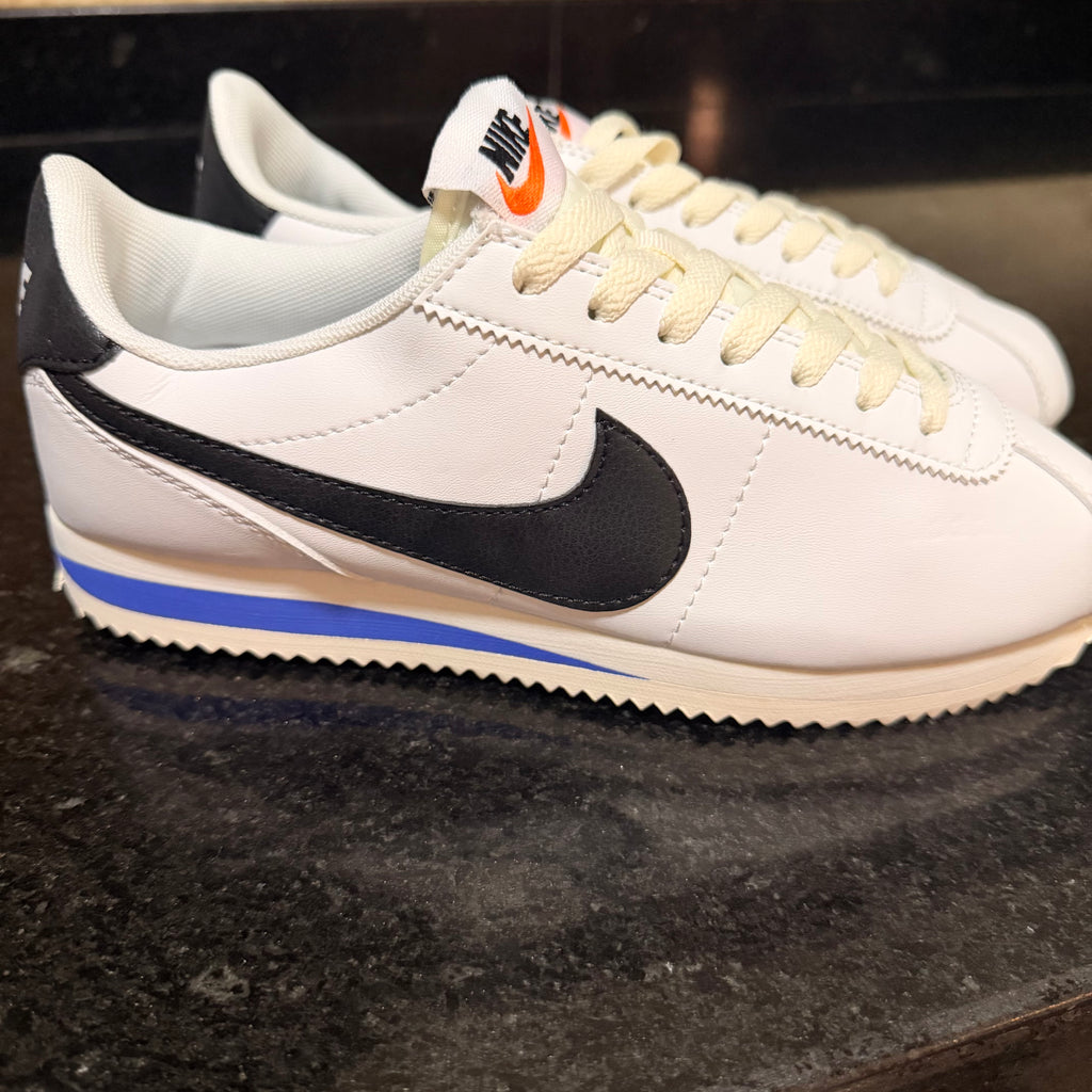 Nike white & blue