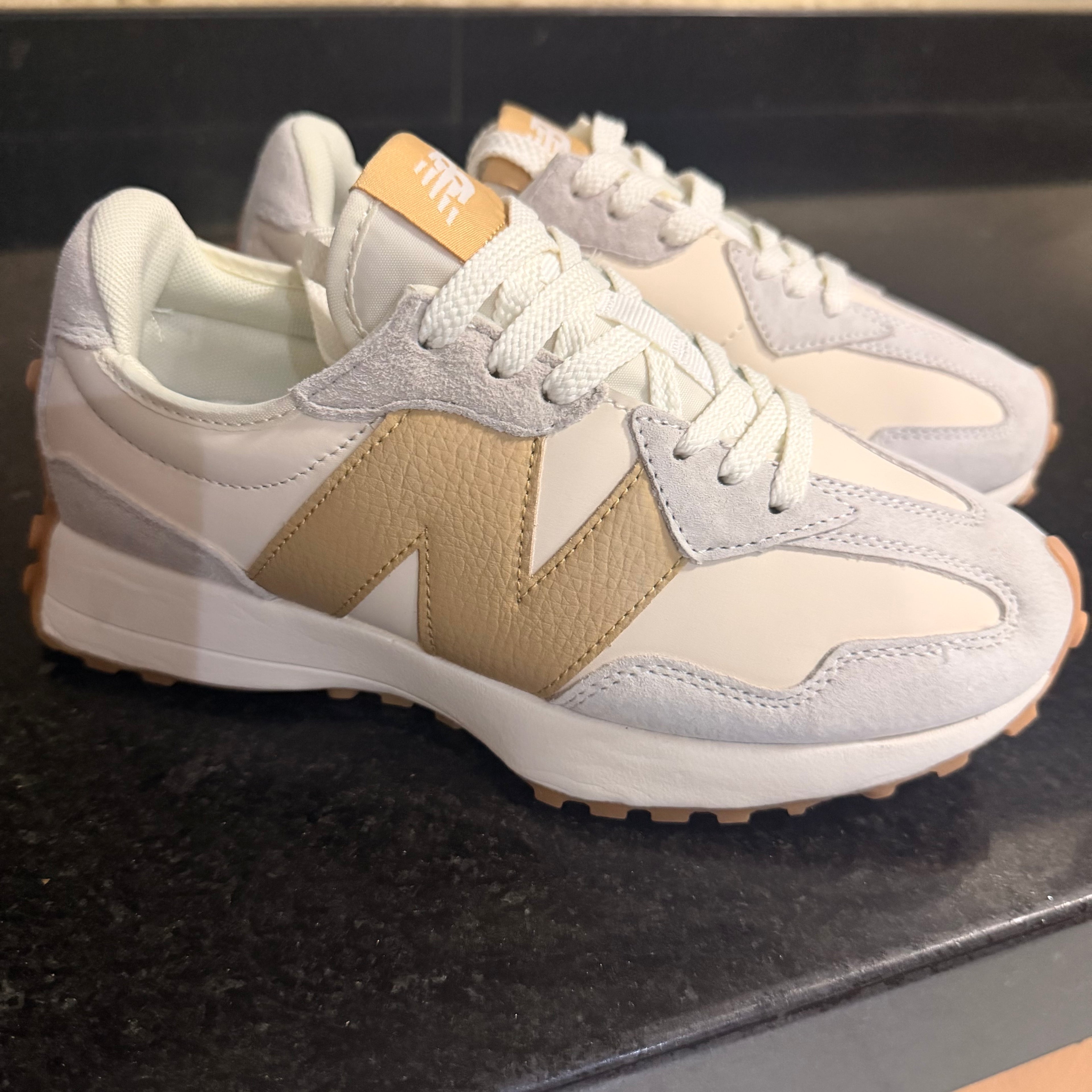 327 Navy Mon Bean