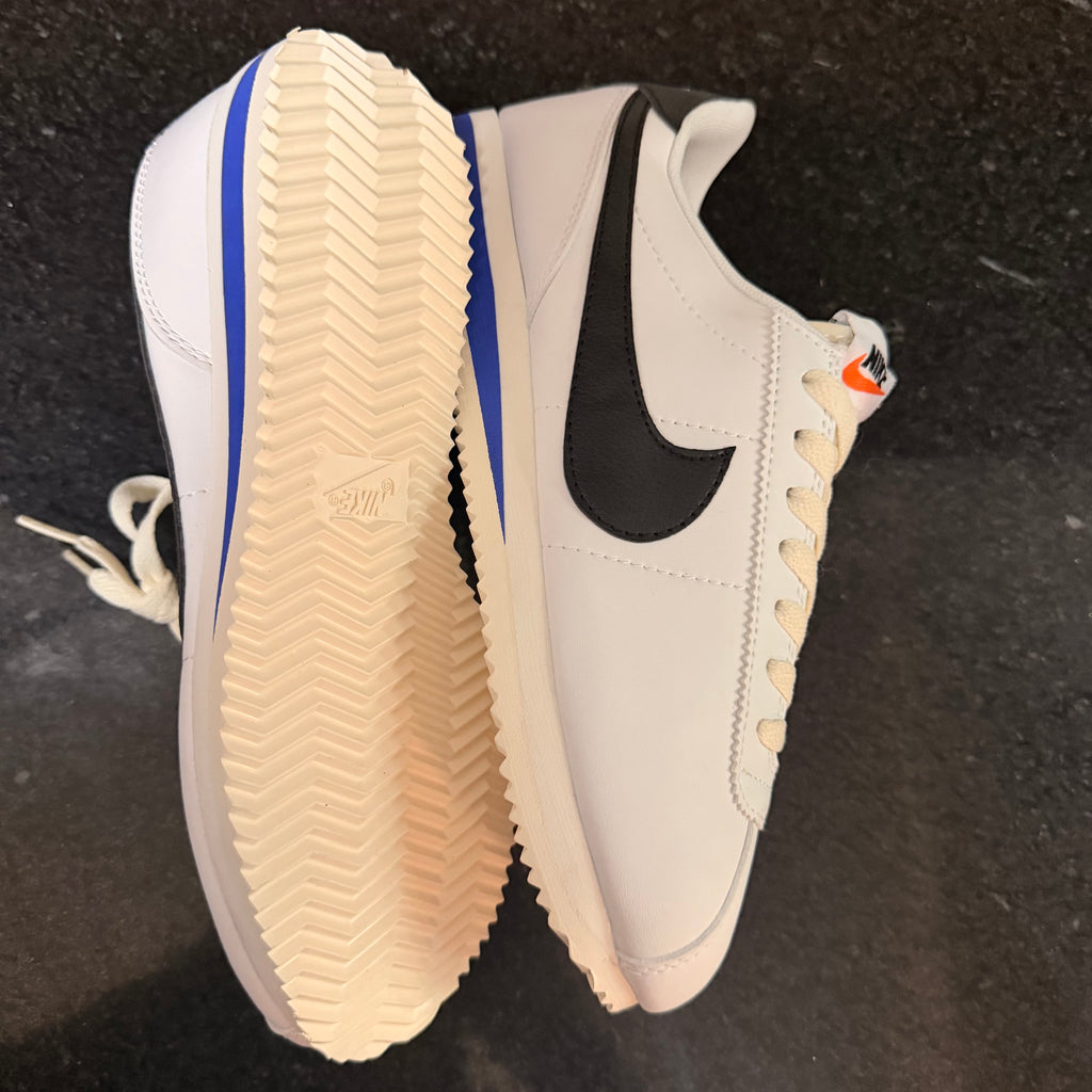 Nike white & blue