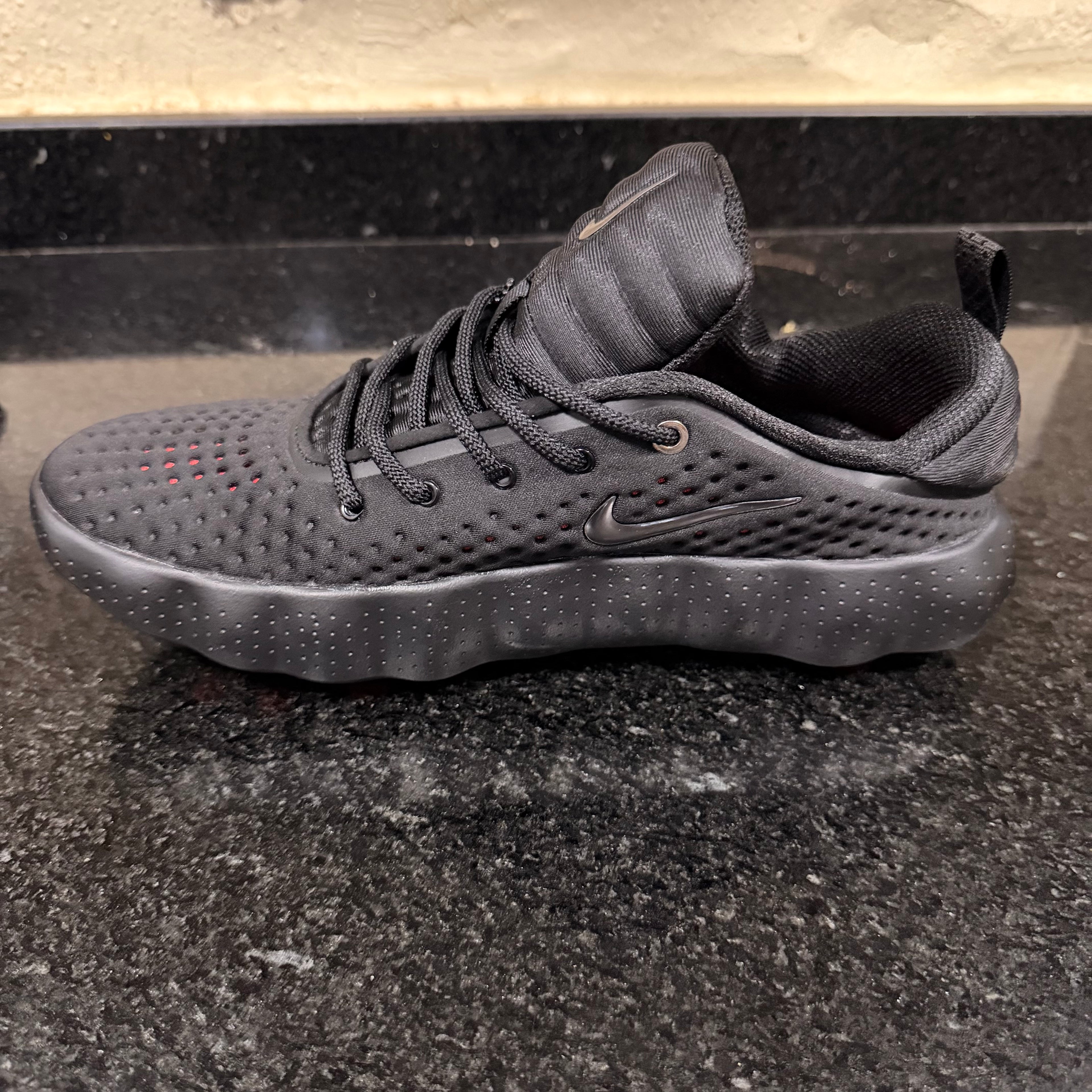 Nike Mind 002 Black