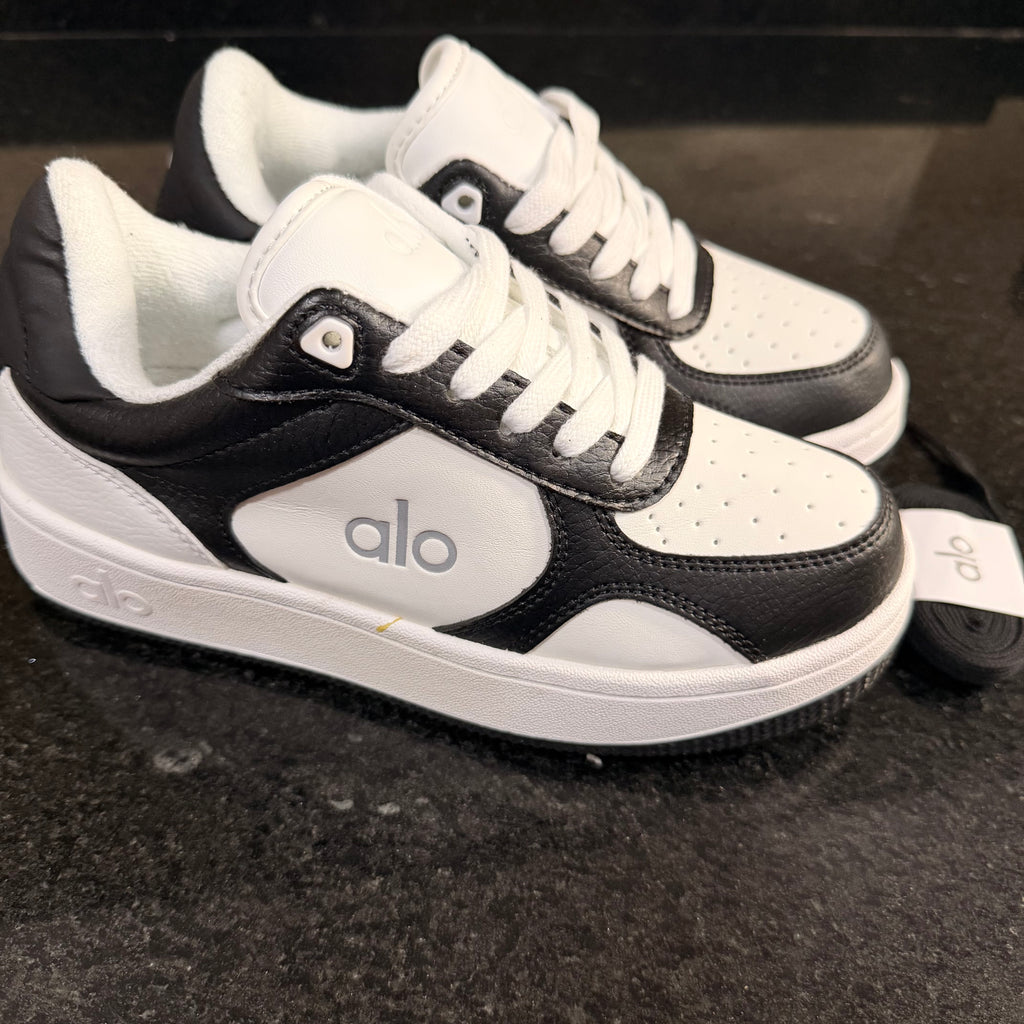 ALO Recovery  Black  White