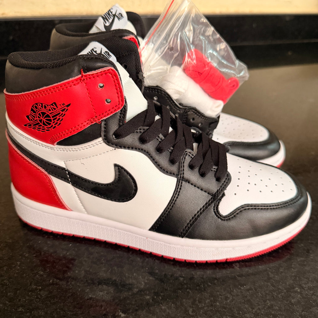 Jordan 1 Black Toe