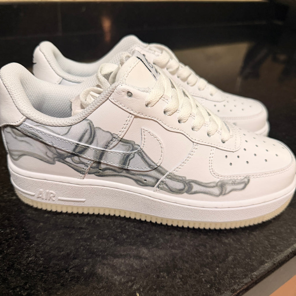 Skeleton White