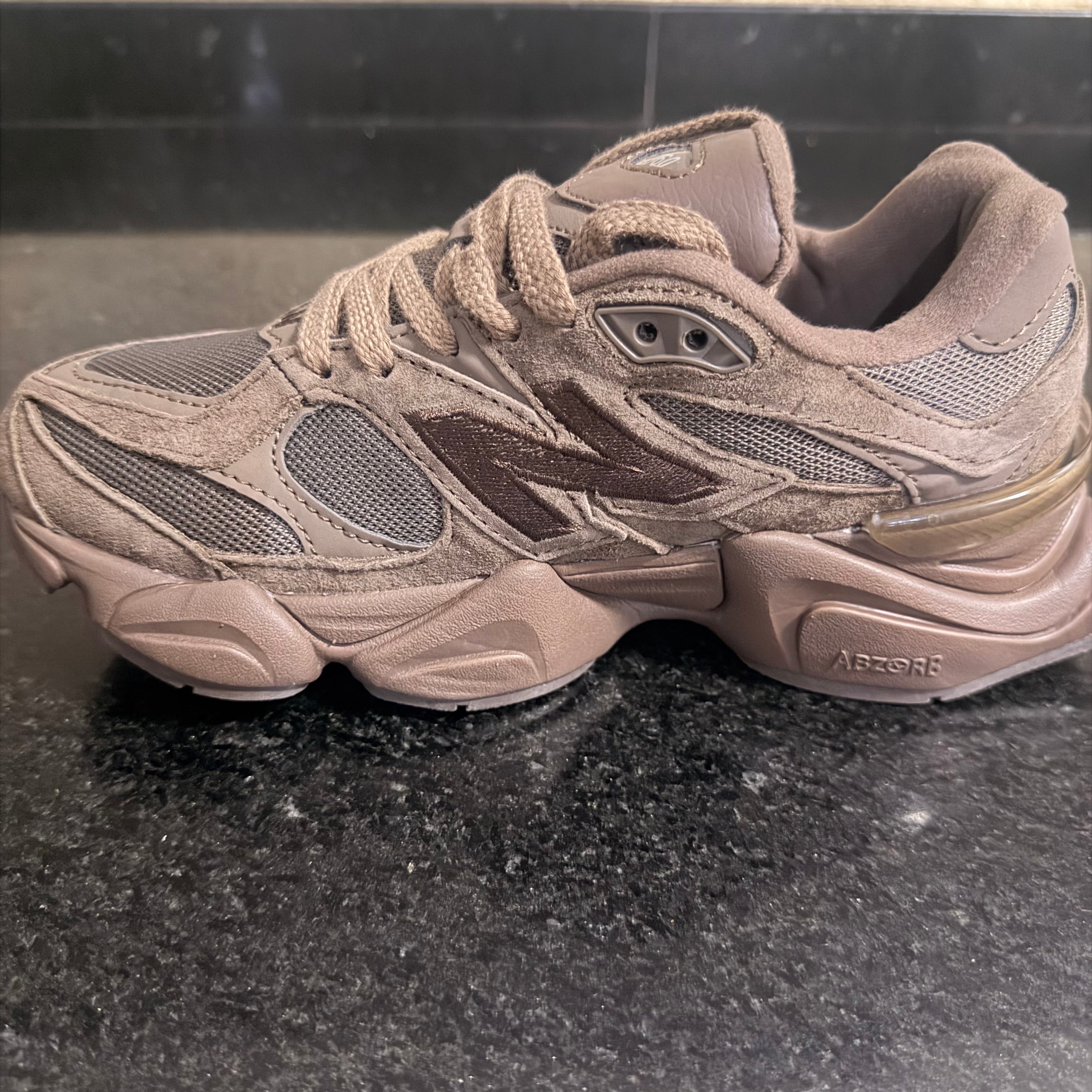NB 9060 Chocolate