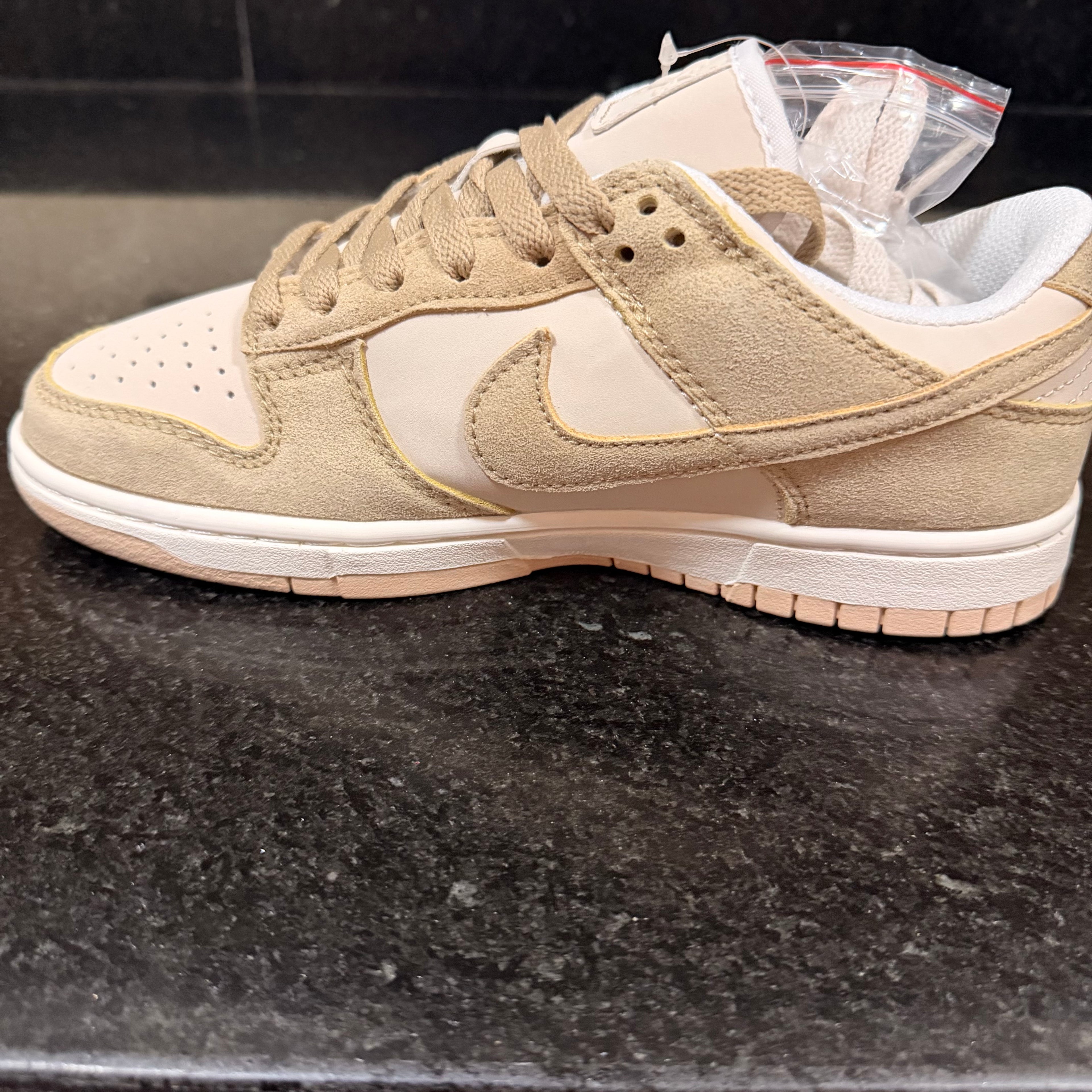 Dunk Low Sanddrift
