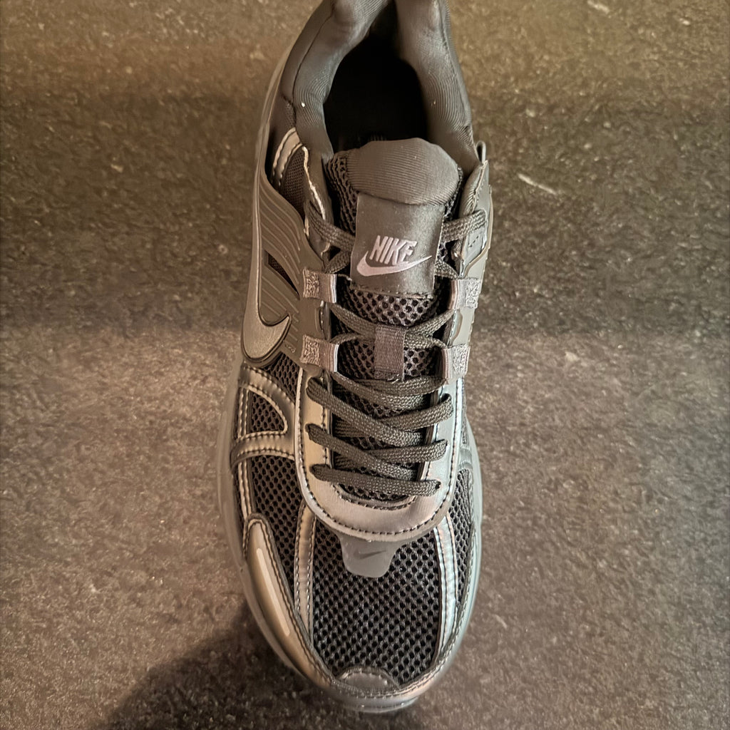 V2K Black