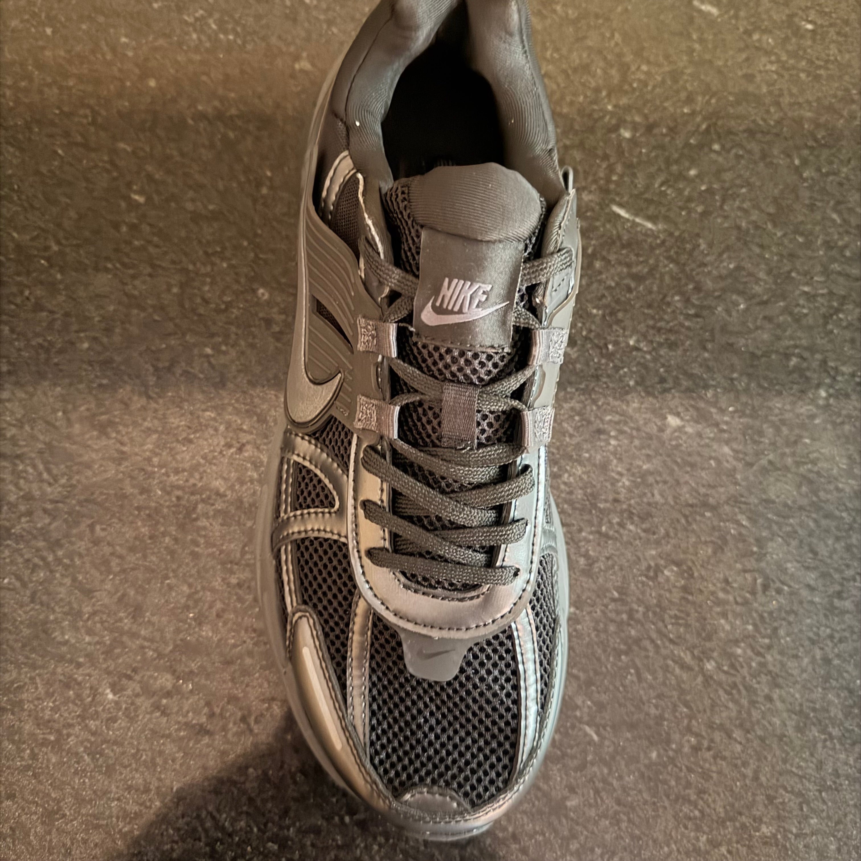 V2K Black
