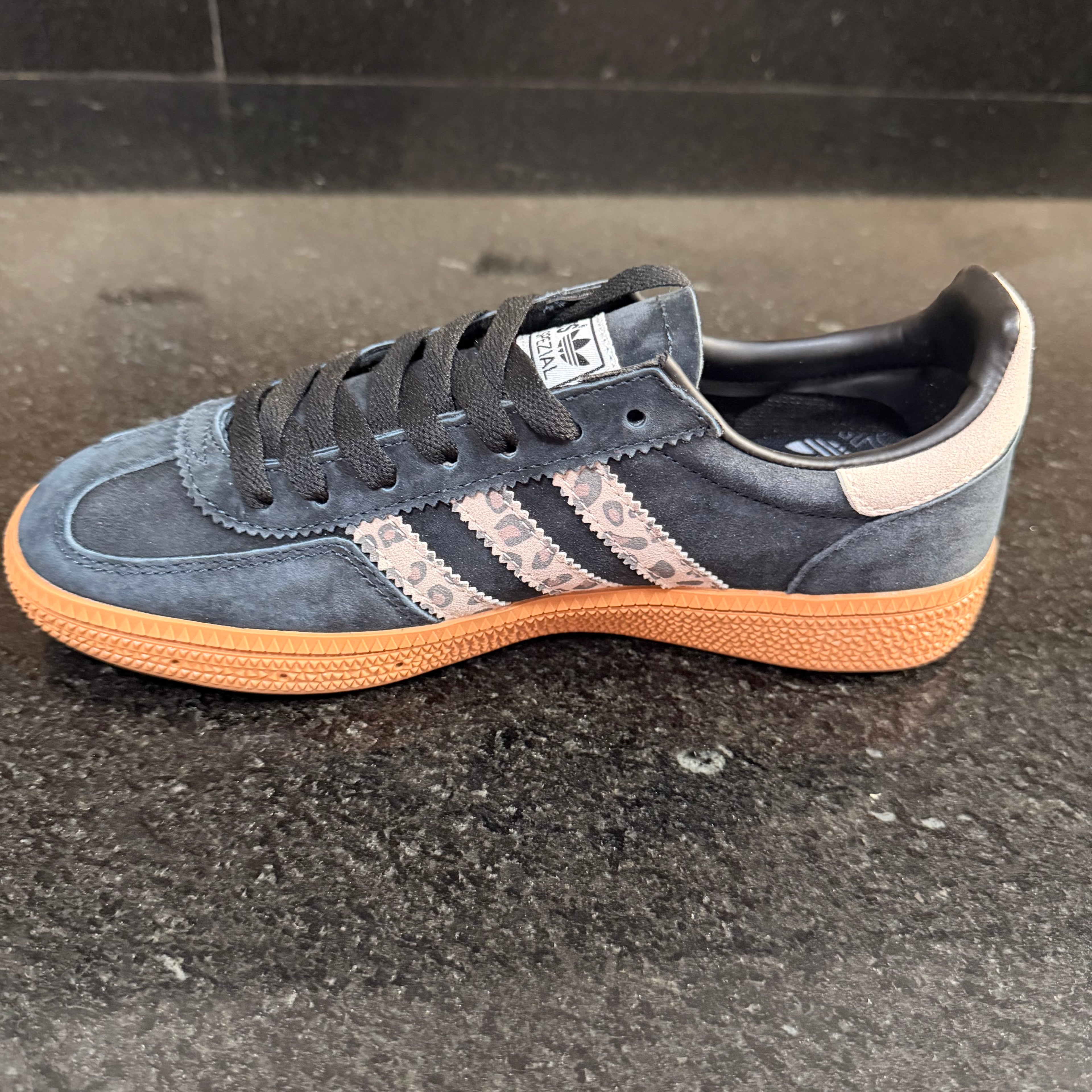 Spezial Leopard Blue