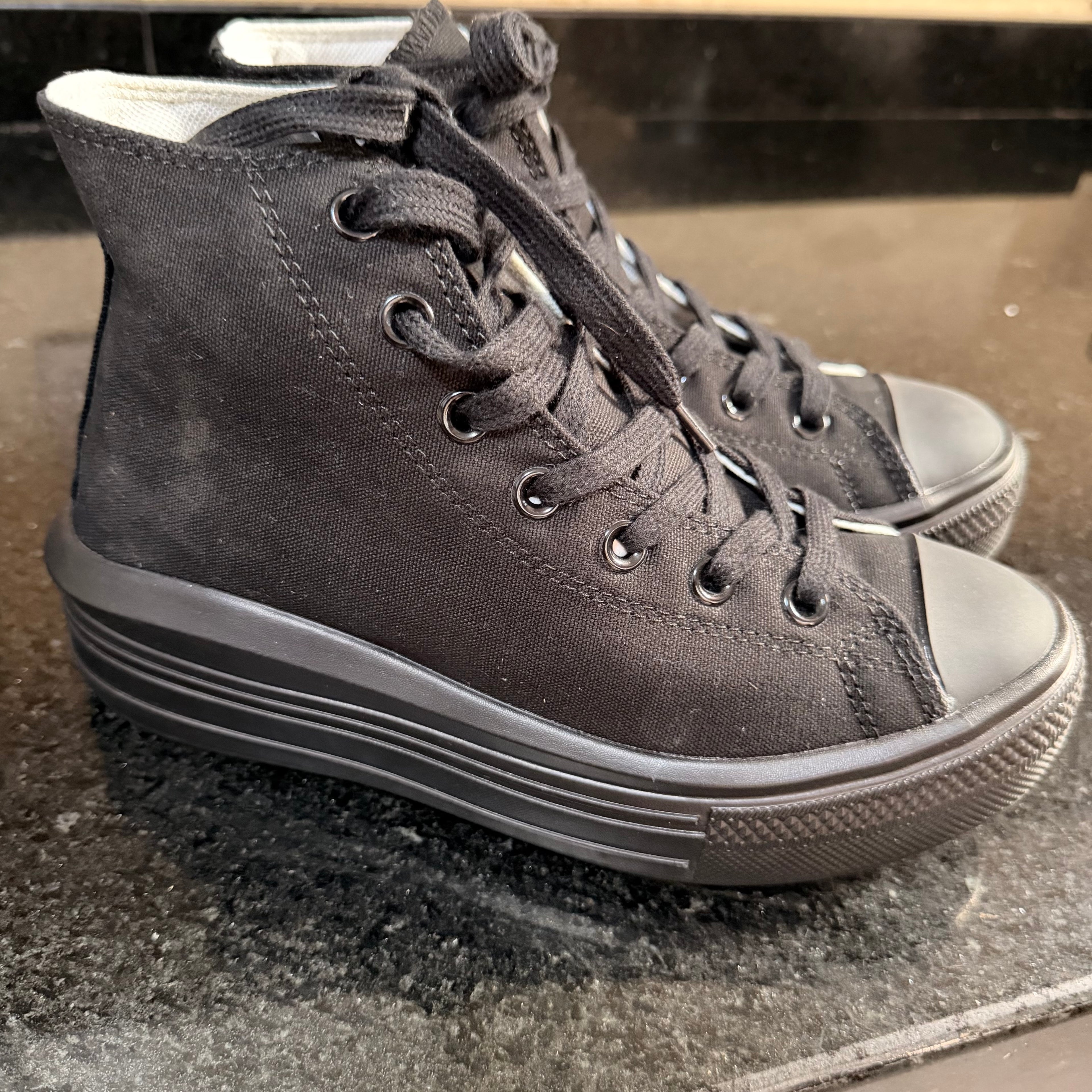Converse Move Black