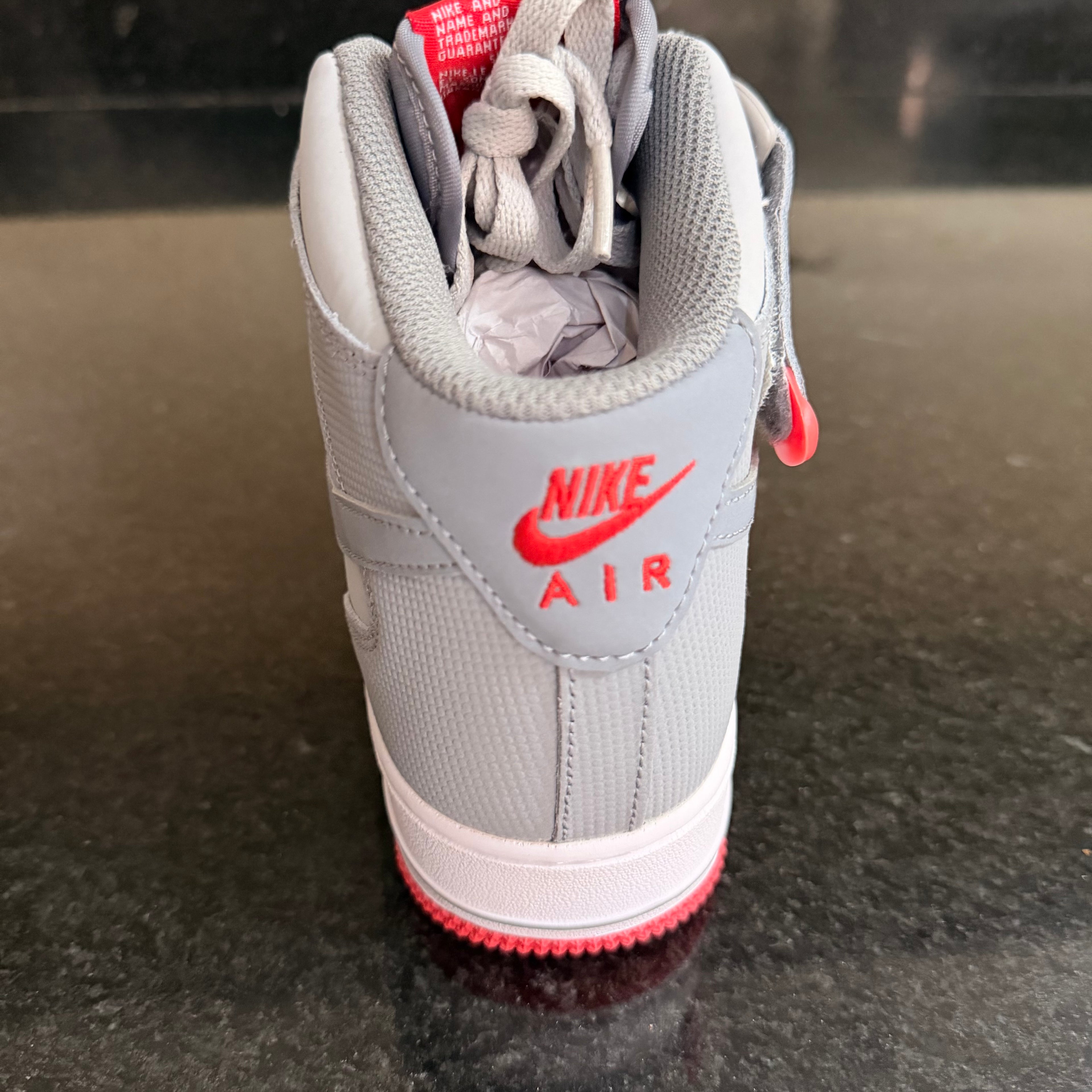 AF1 Mid Silver Lava