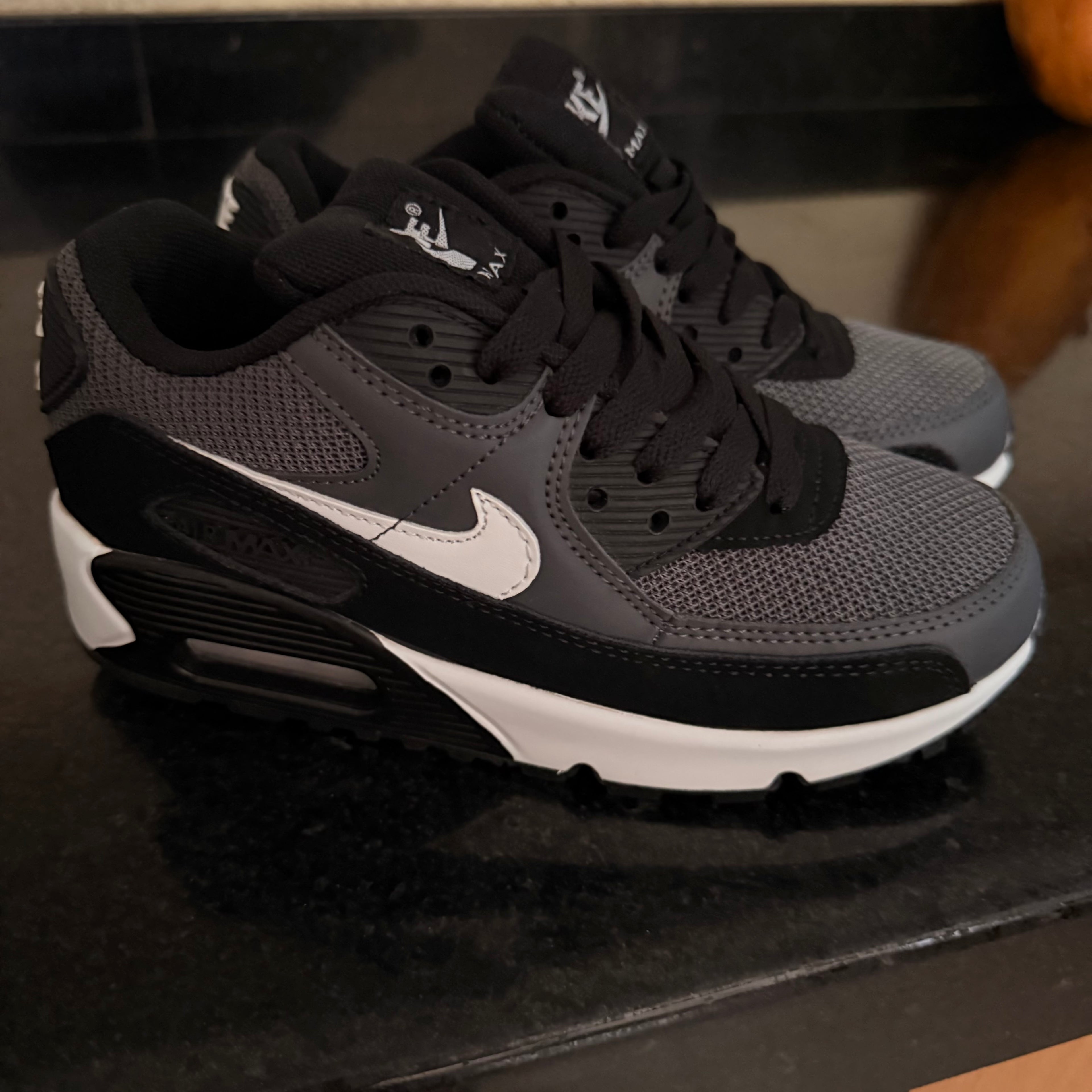 Air Max 90 Essential Gray