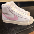 Blazer Mid Swooch Pink