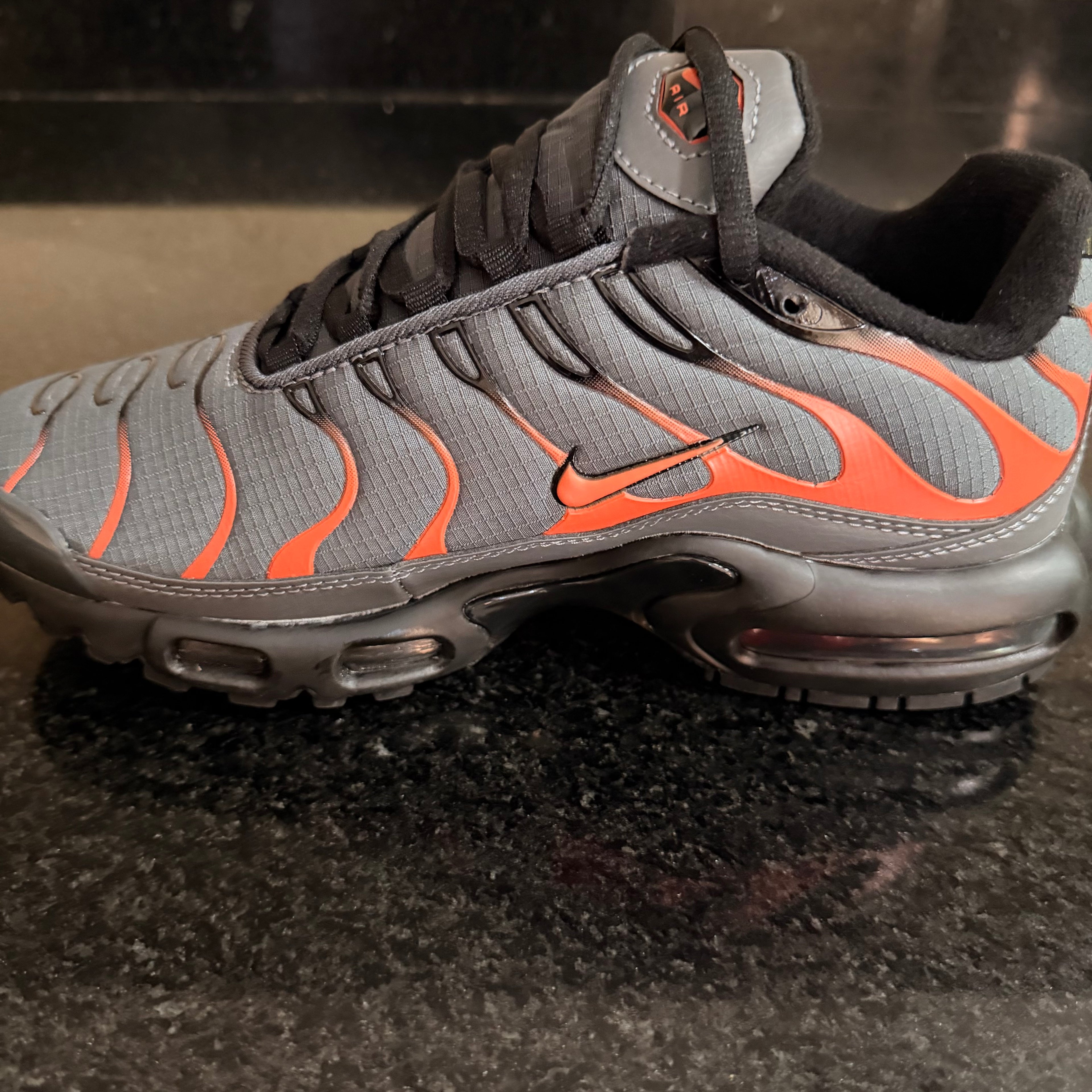 Air Max Plus Grey Lava