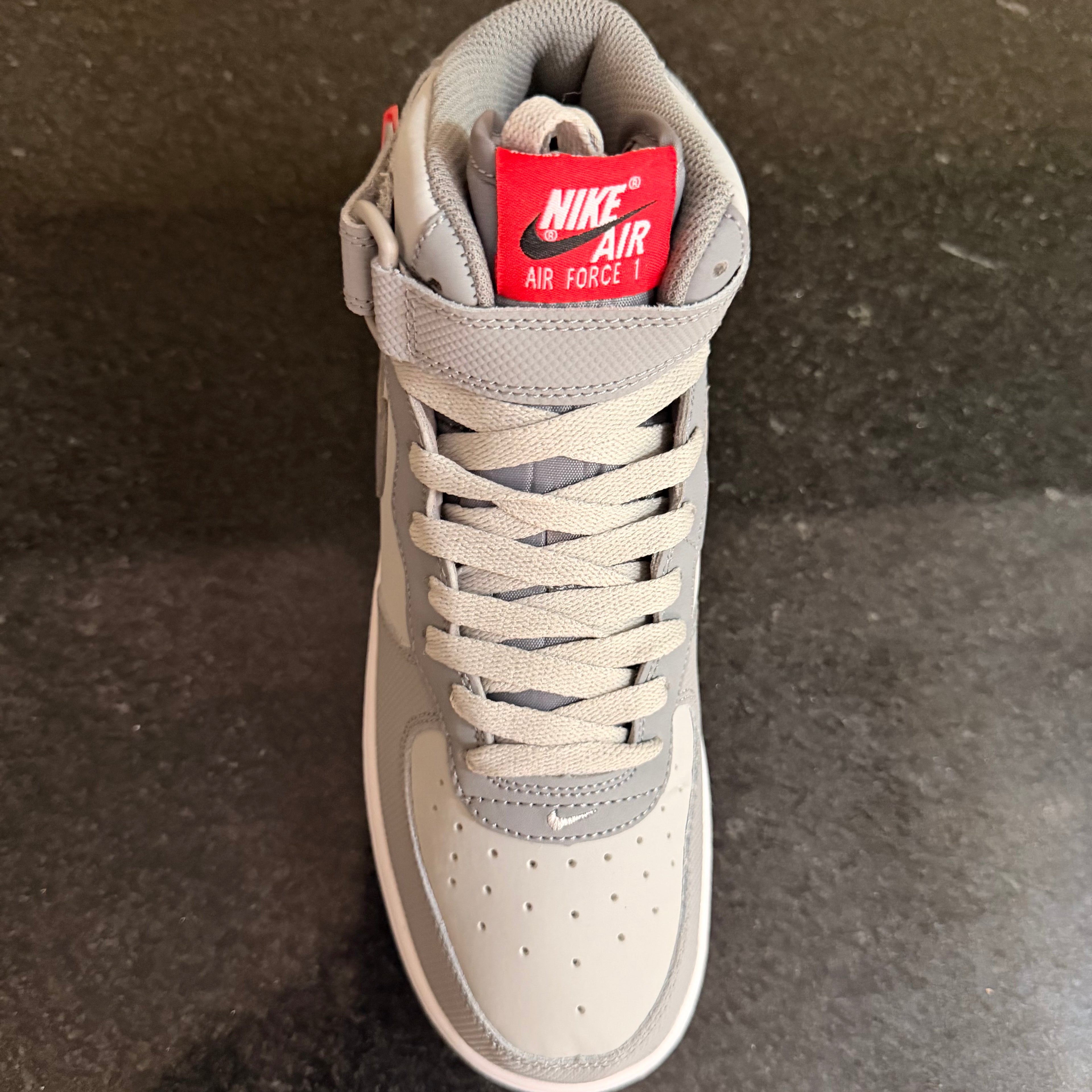 AF1 Mid Silver Lava