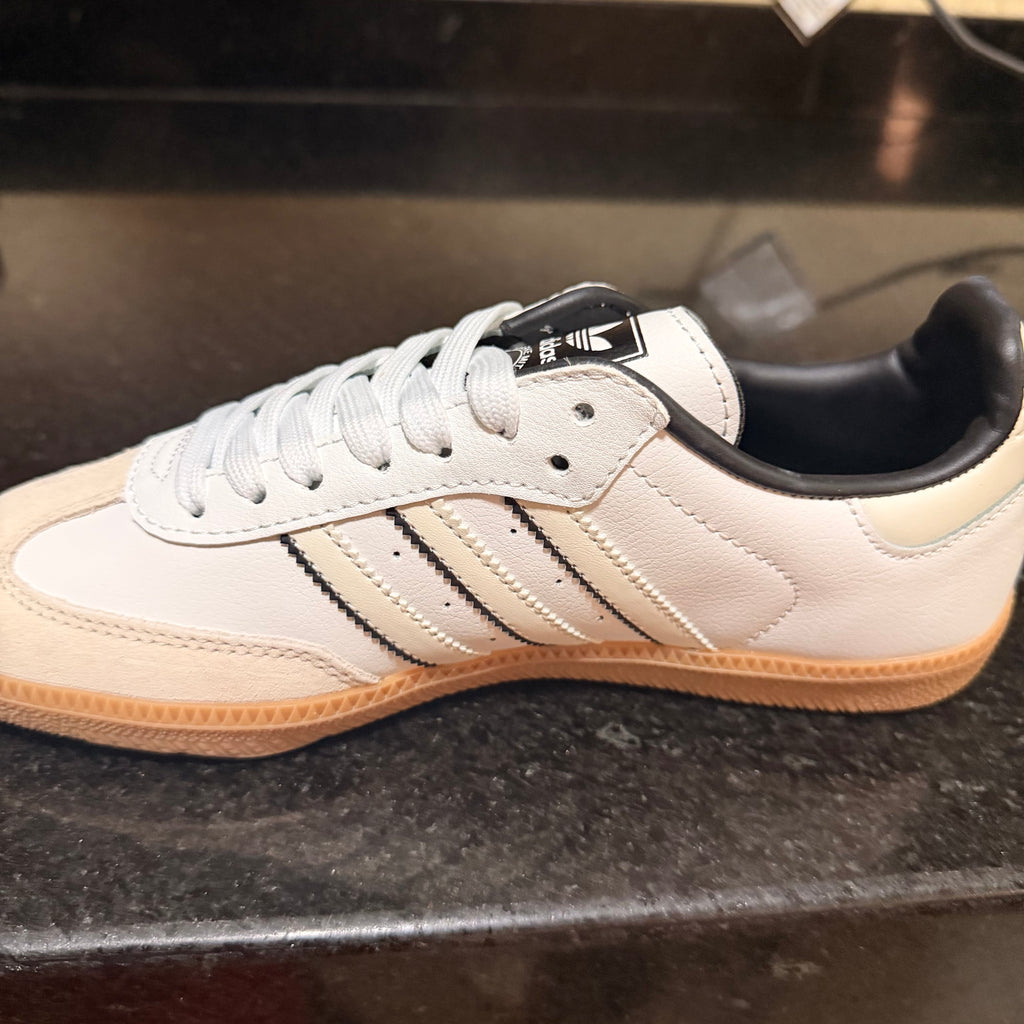 Samba Off White