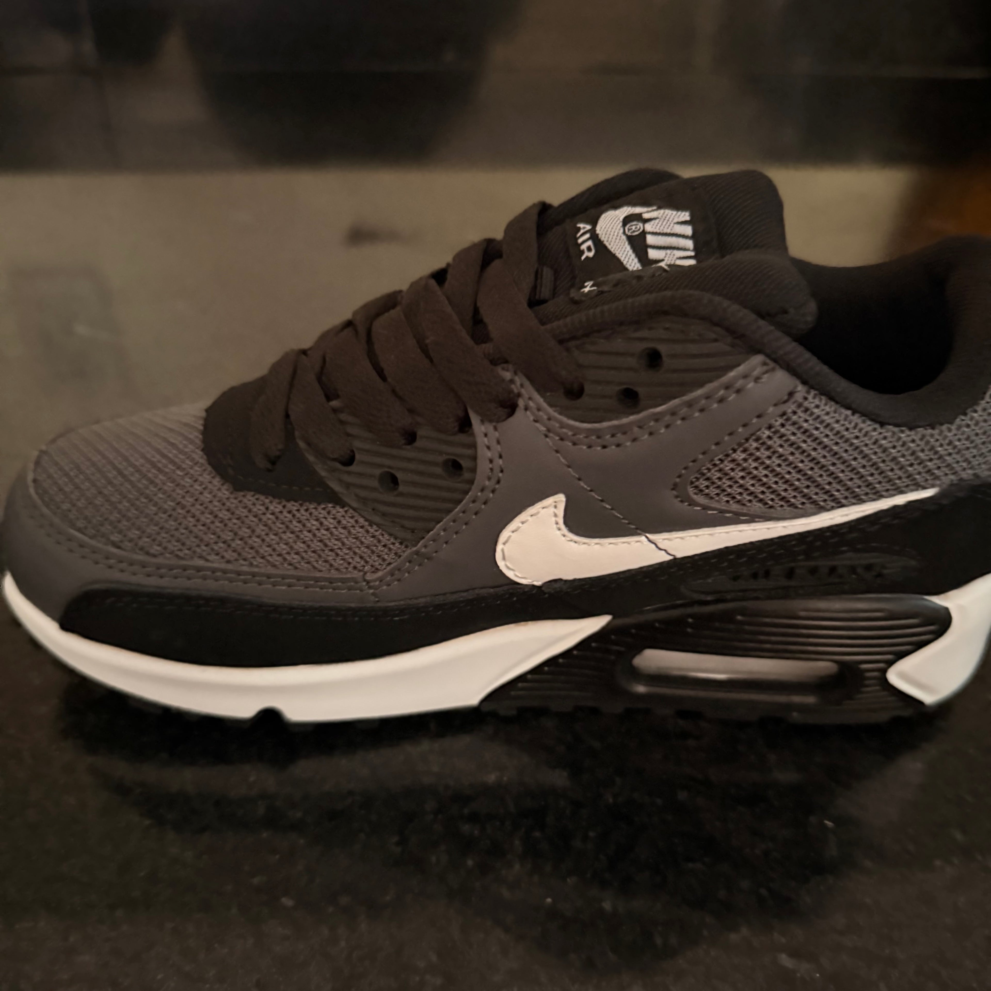 Air Max 90 Essential Gray