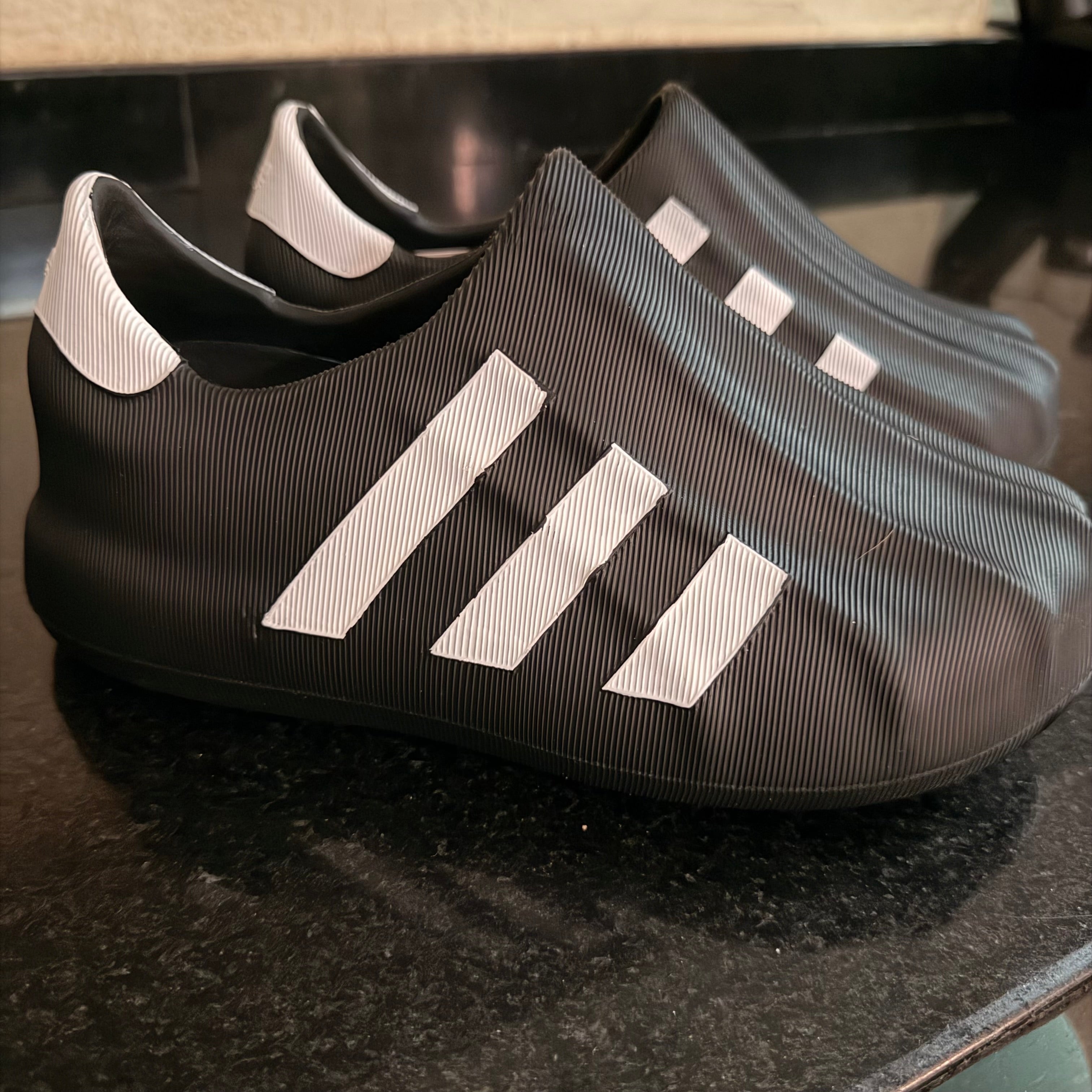 Superstar Adiform Black