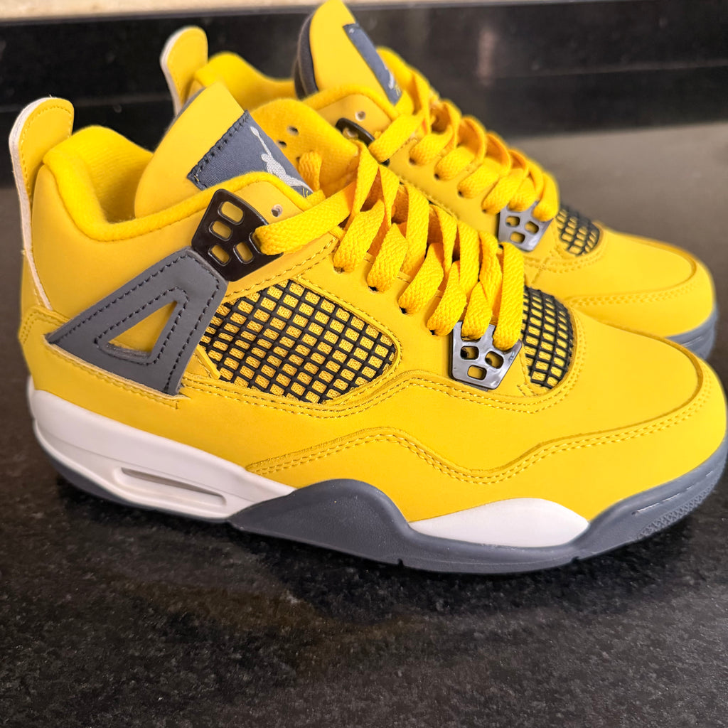 Retro 4 Lightning