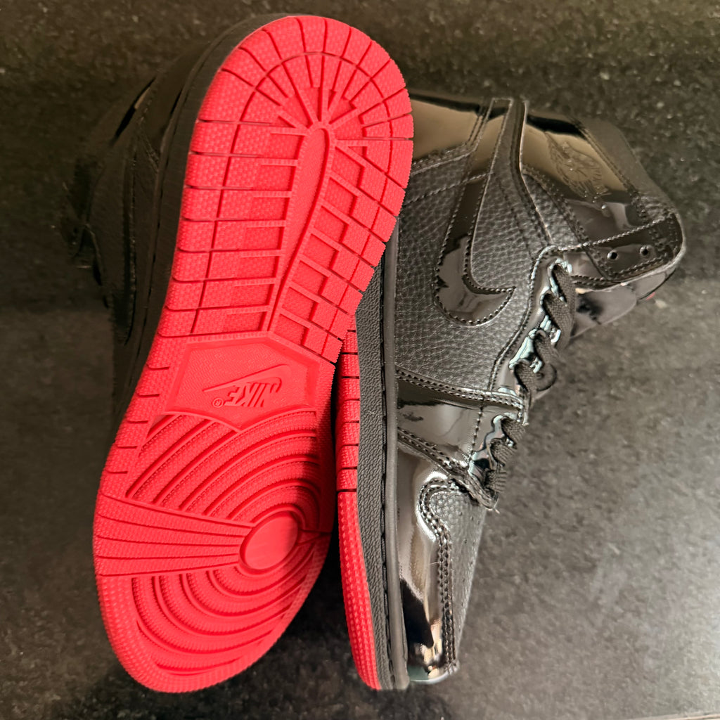 Jordan 1 High Black & Red