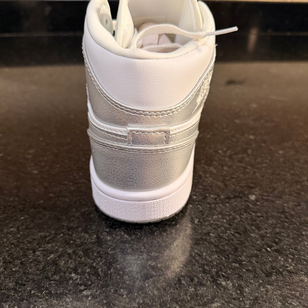 Jordan 1 Low plata (copia 3)