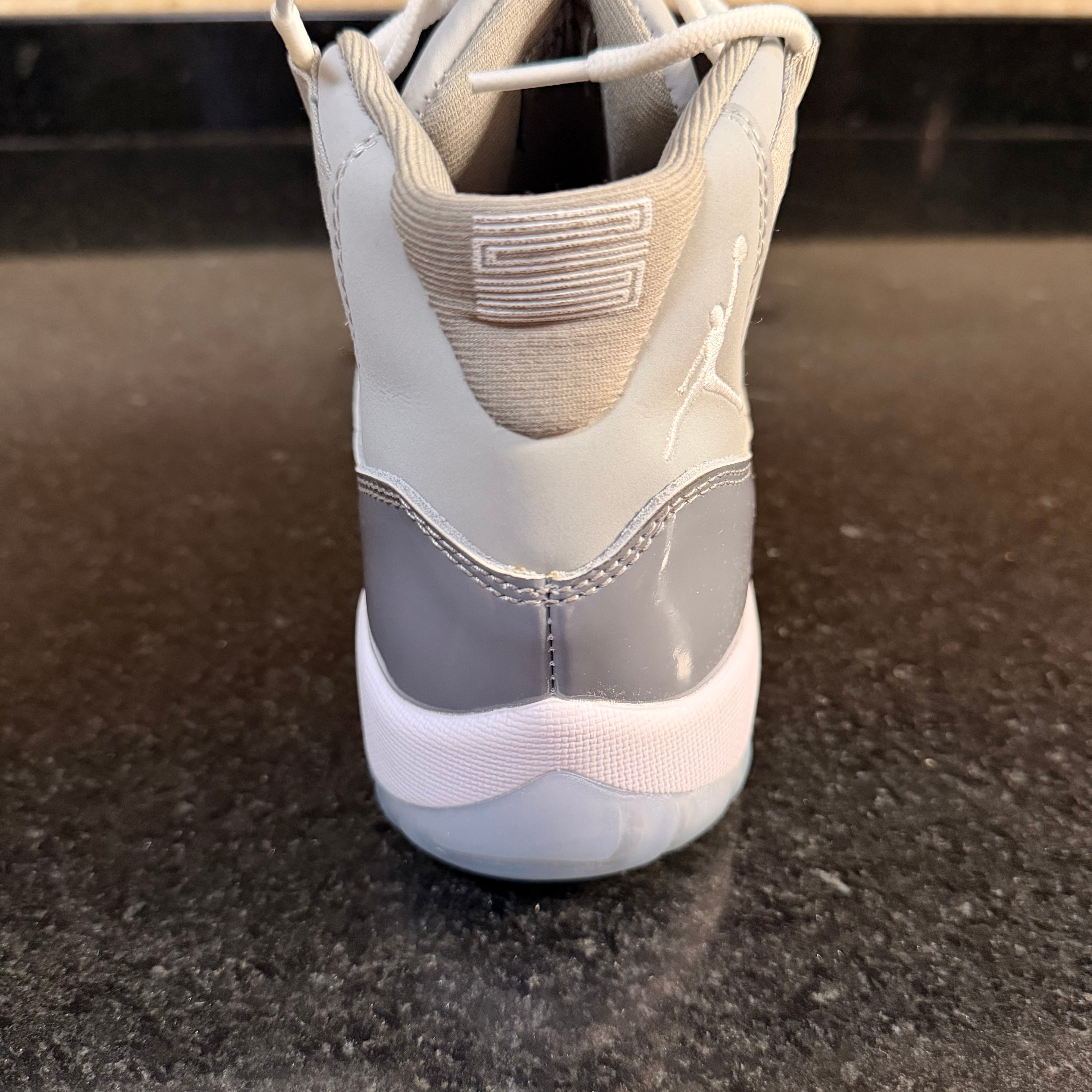 Jordan 11 Cool Grey (copia)