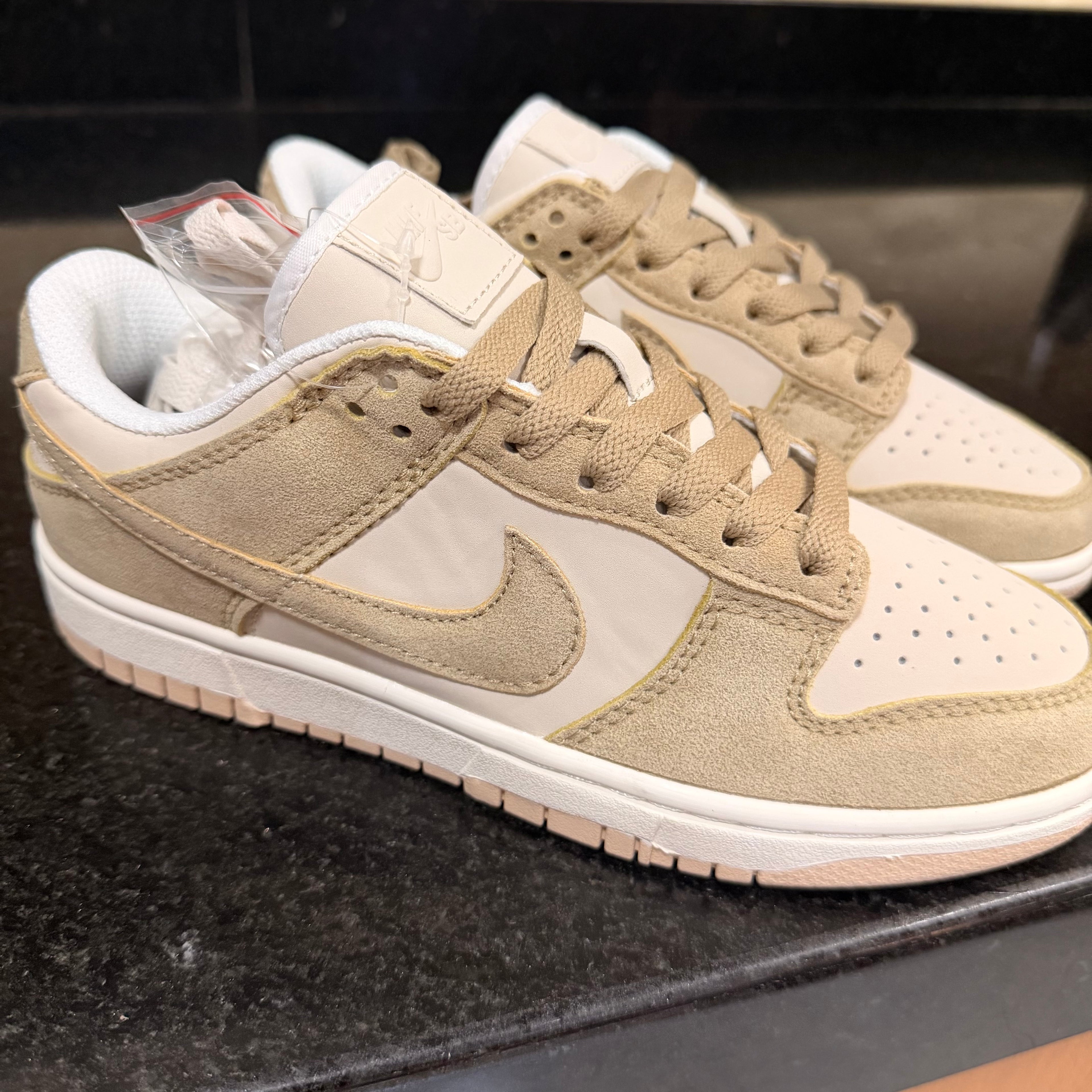 Dunk Low Sanddrift