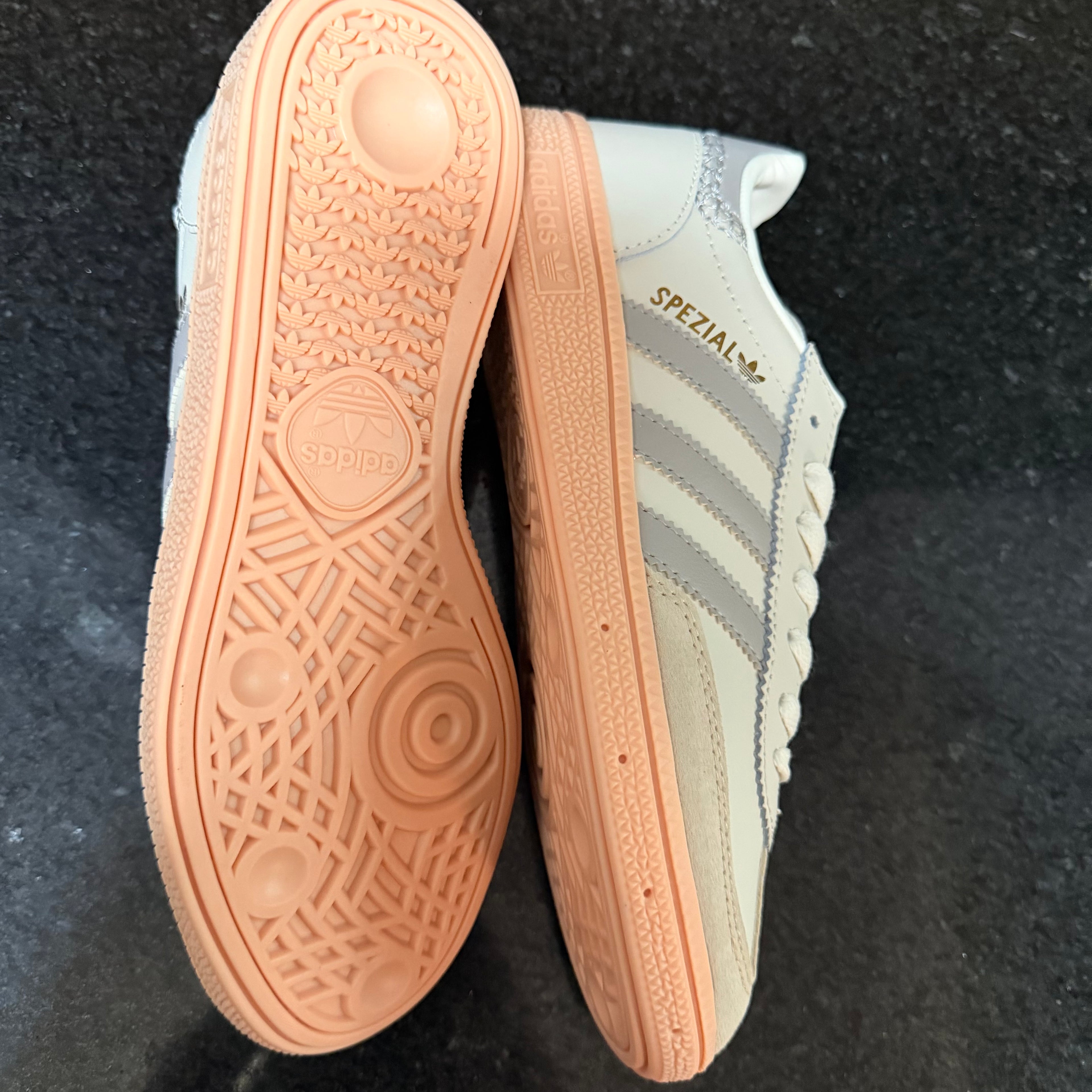 Spezial Beige