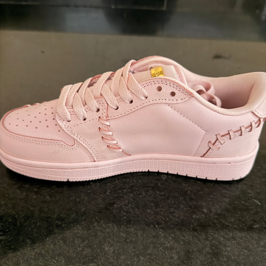 Jordan 1 Low MM Pink