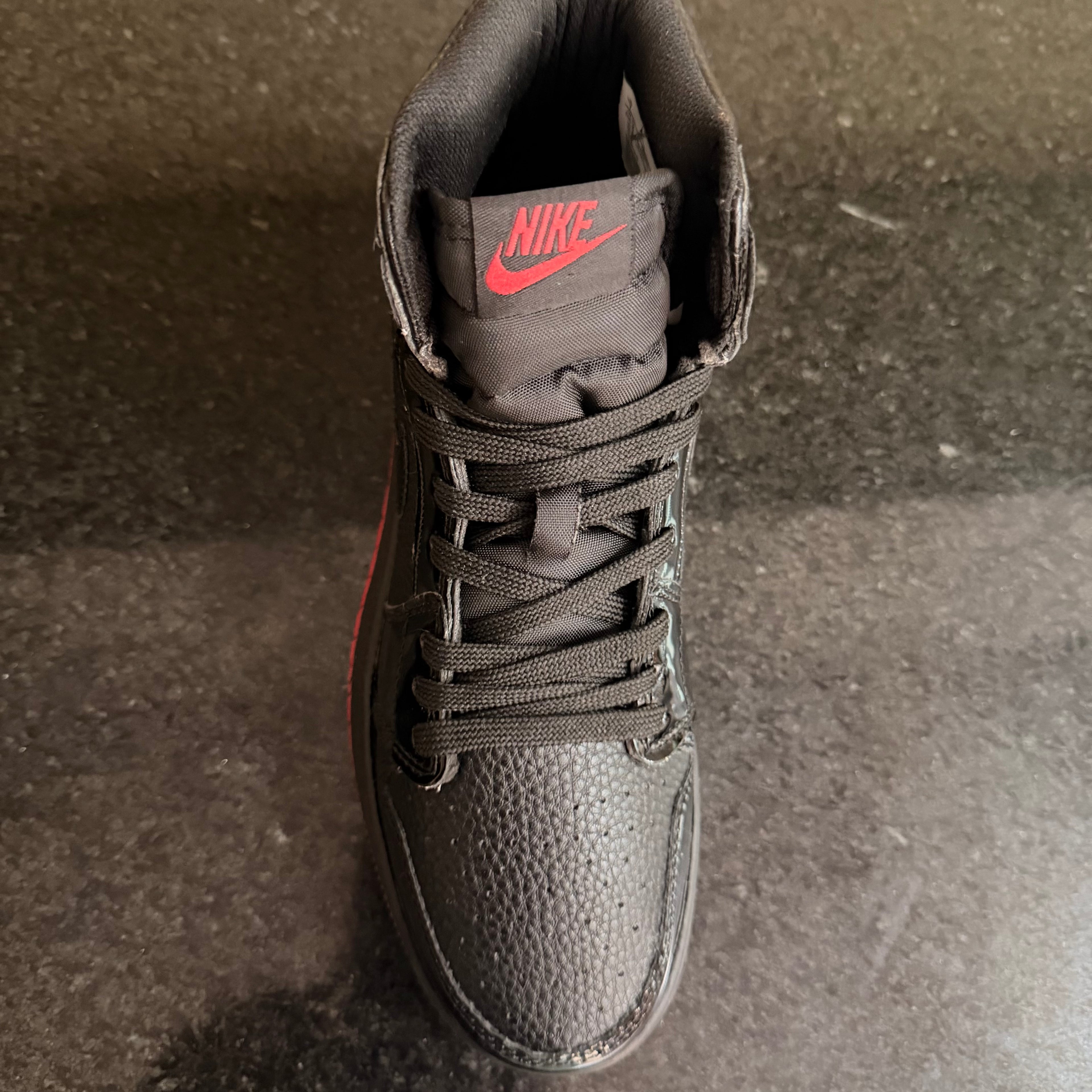 Jordan 1 High Black & Red