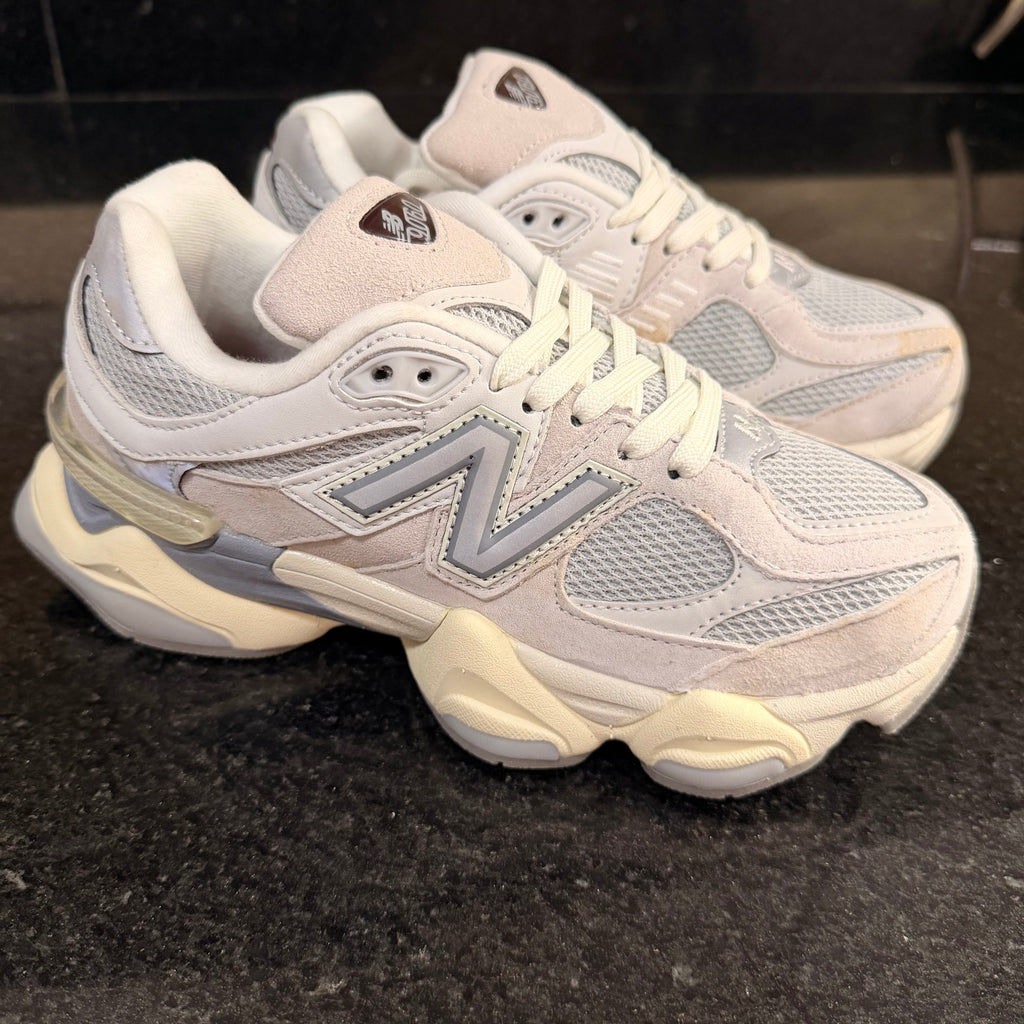 NB 9060 Timberwolf