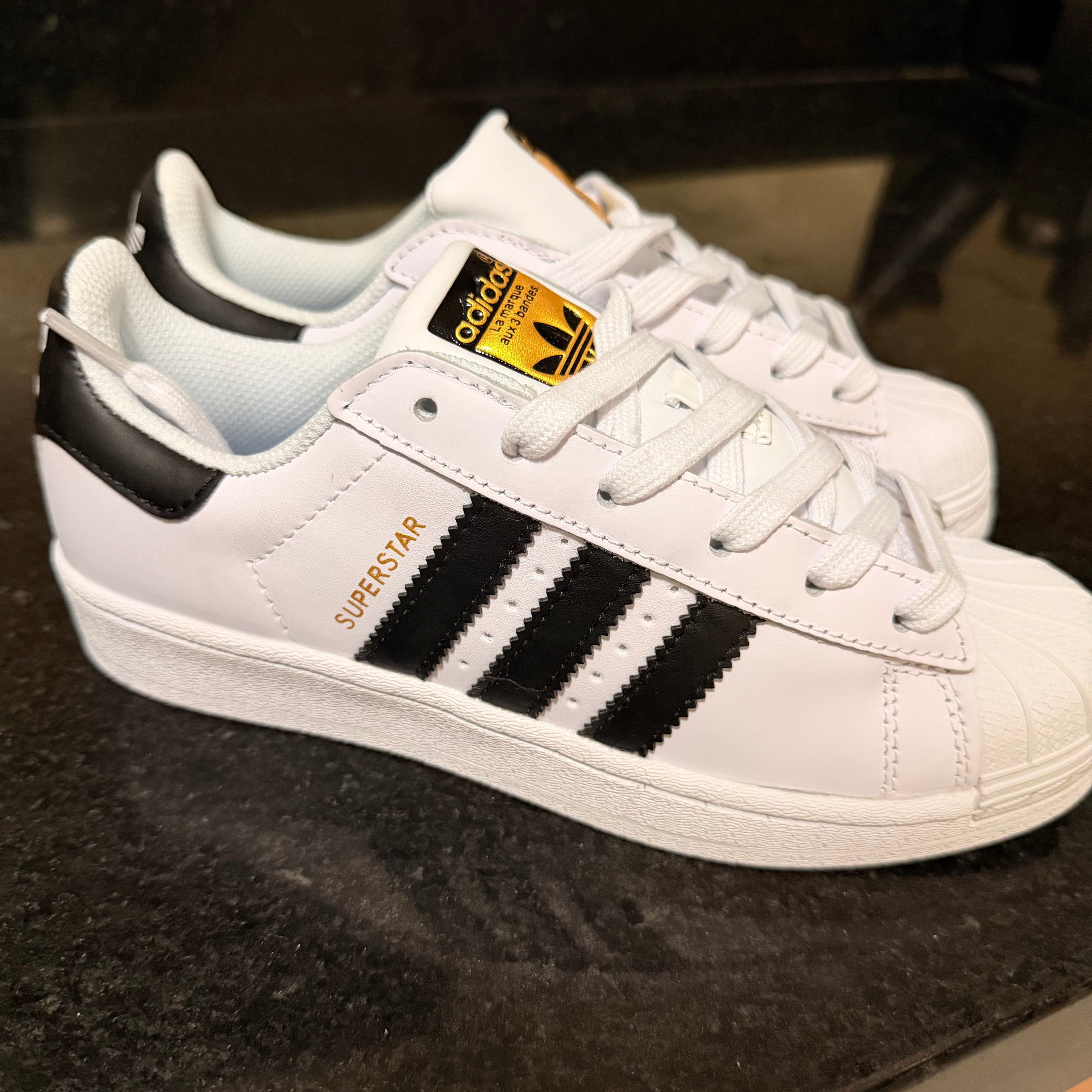 Superstar White & Black