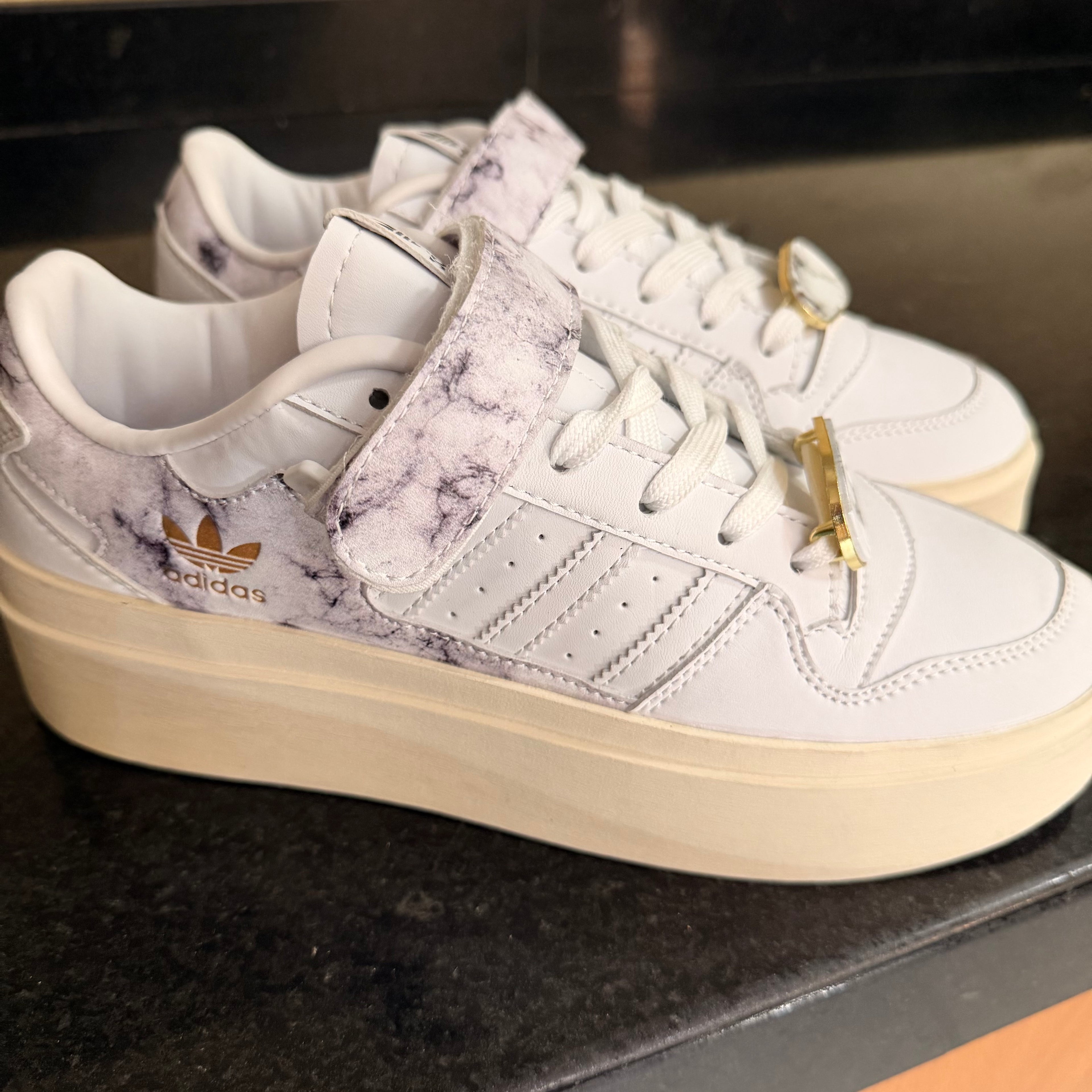 Forum Low Bonega