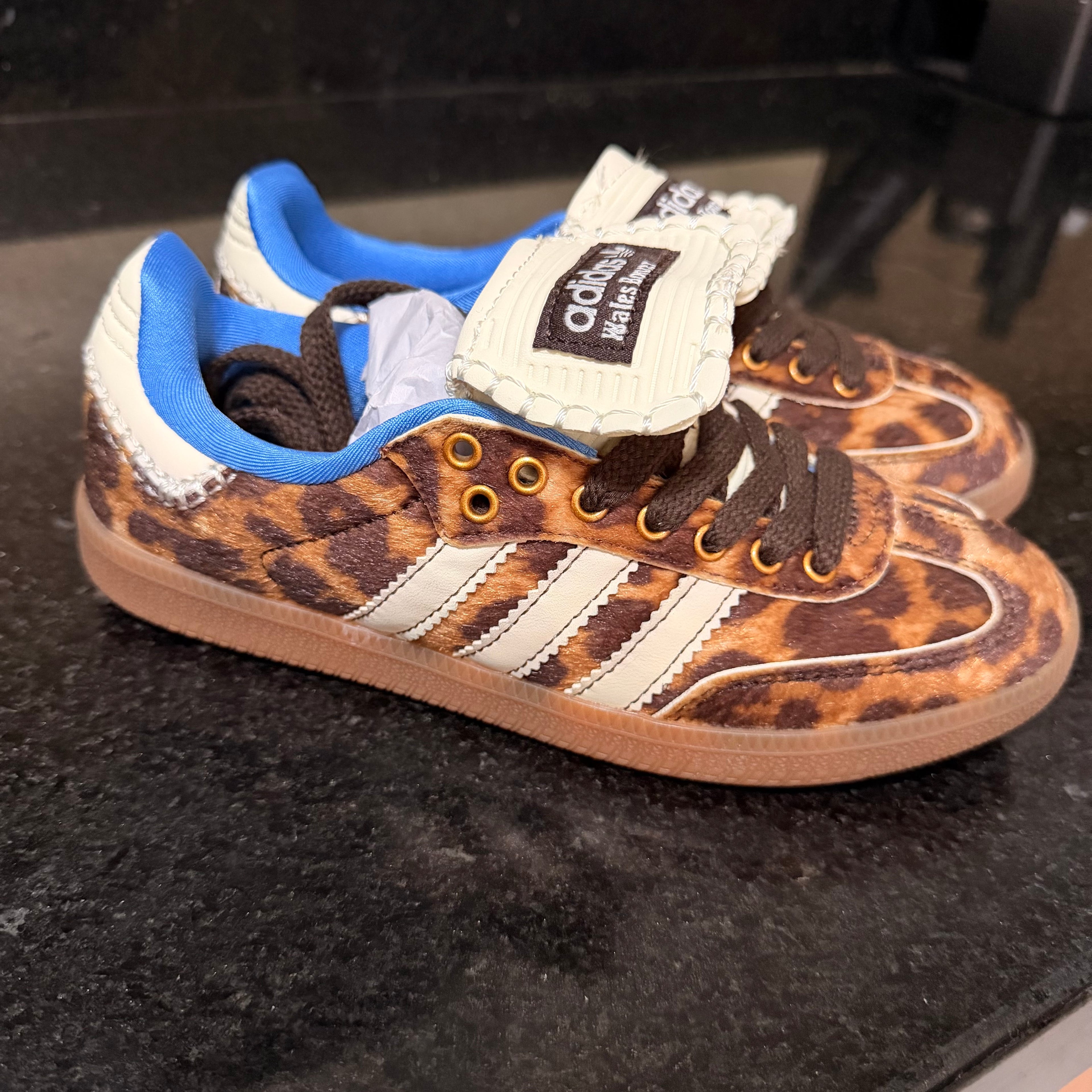 Samba Wales Leopard