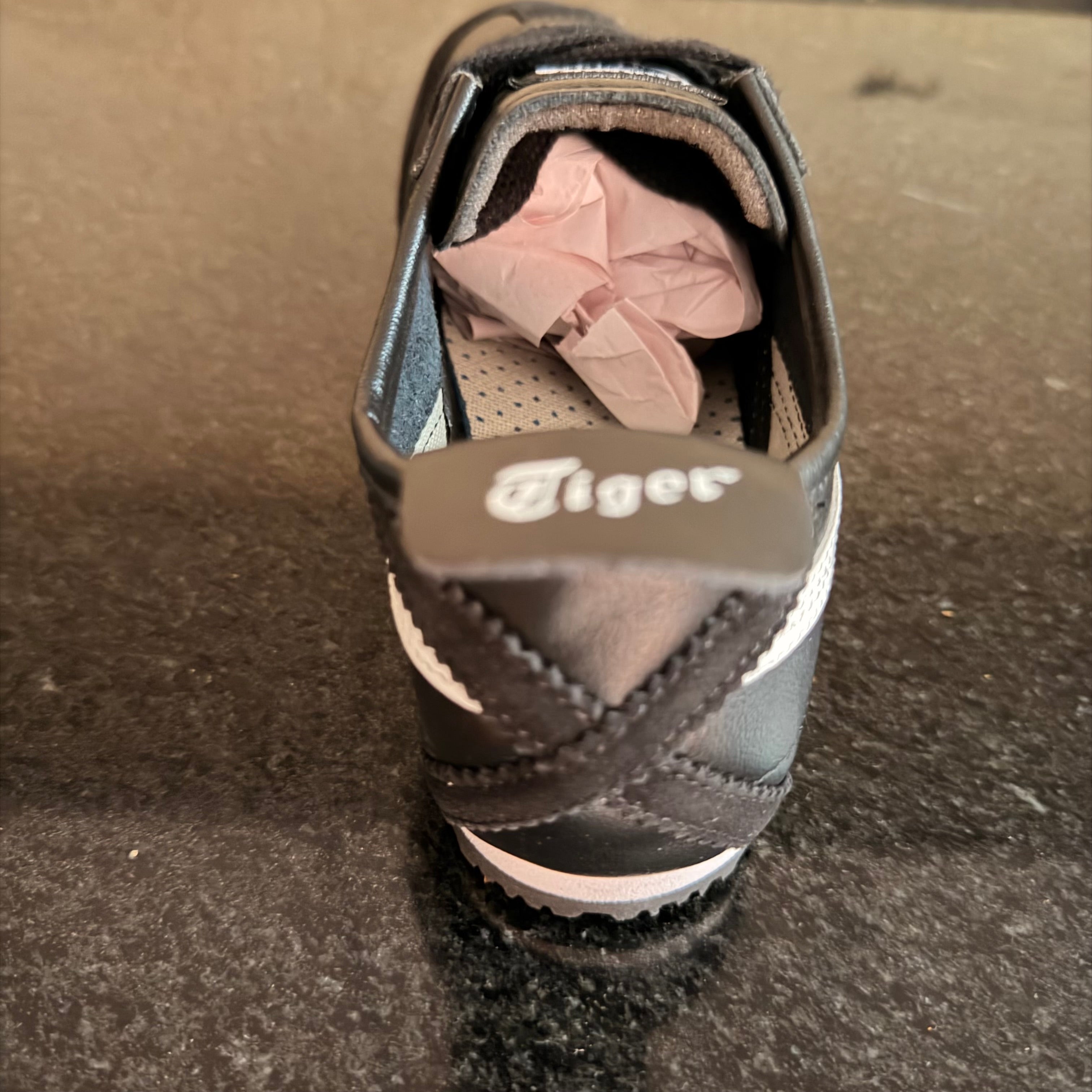 Onitsuka Tiger Black