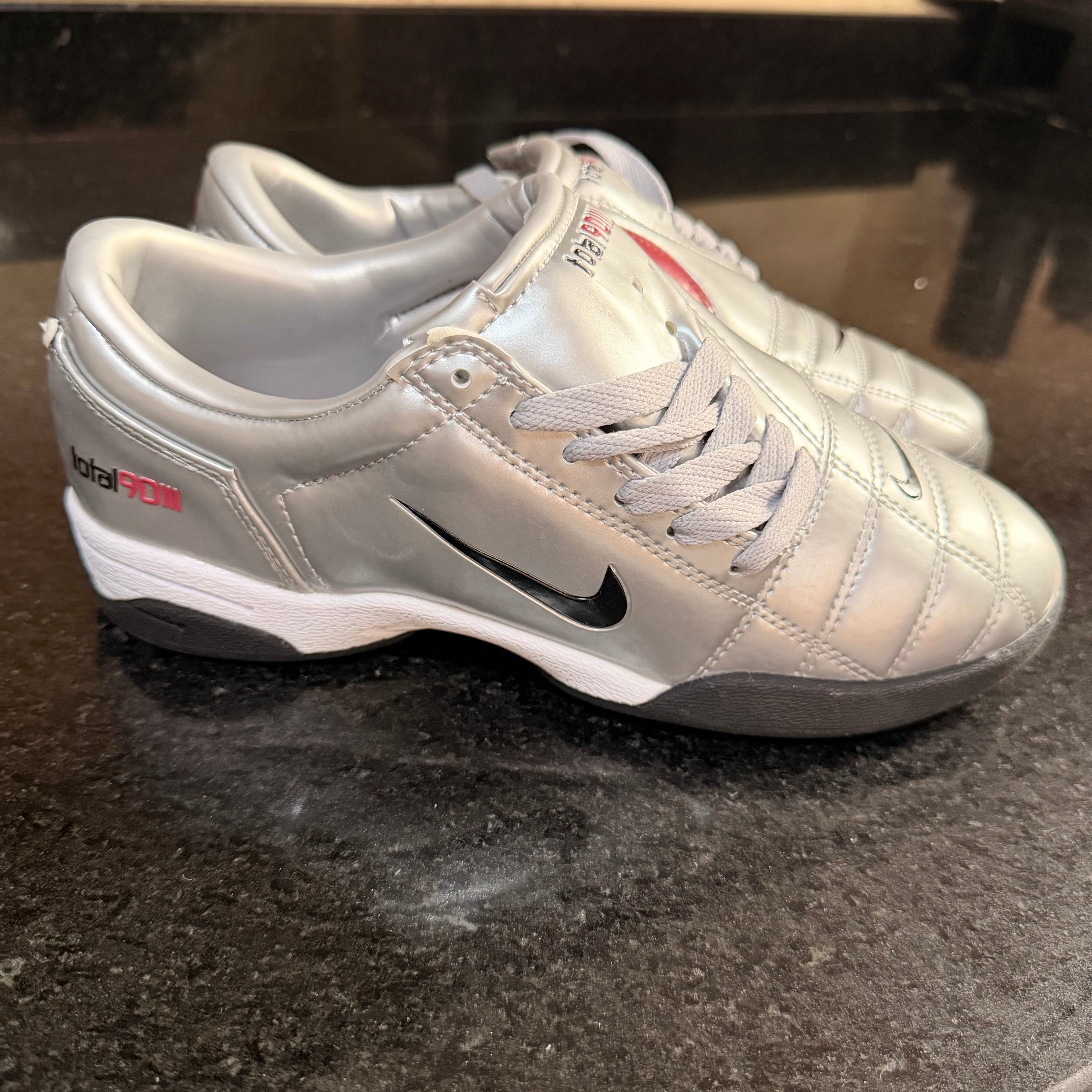 Nike Total 90 Gray