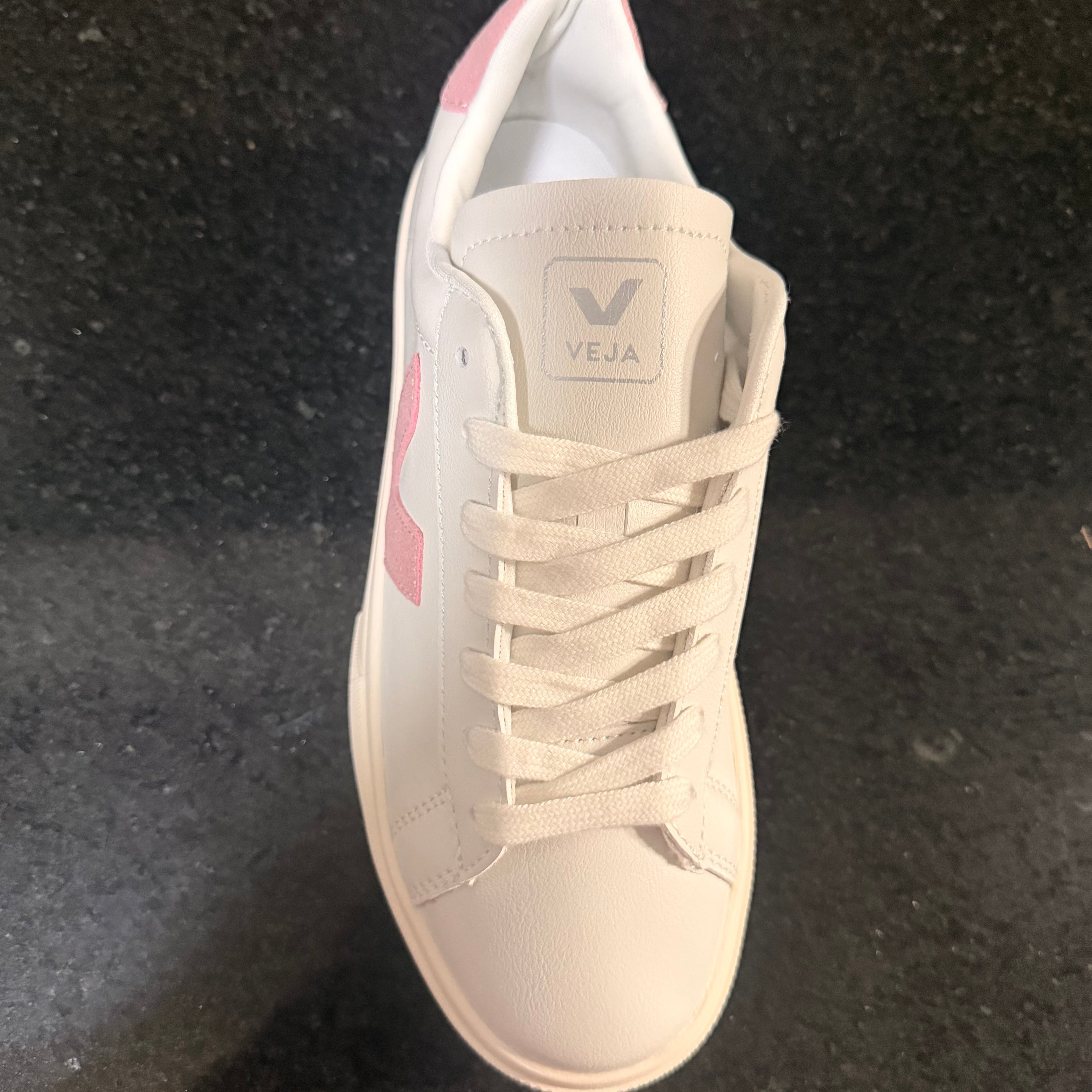 Veja campo Pink
