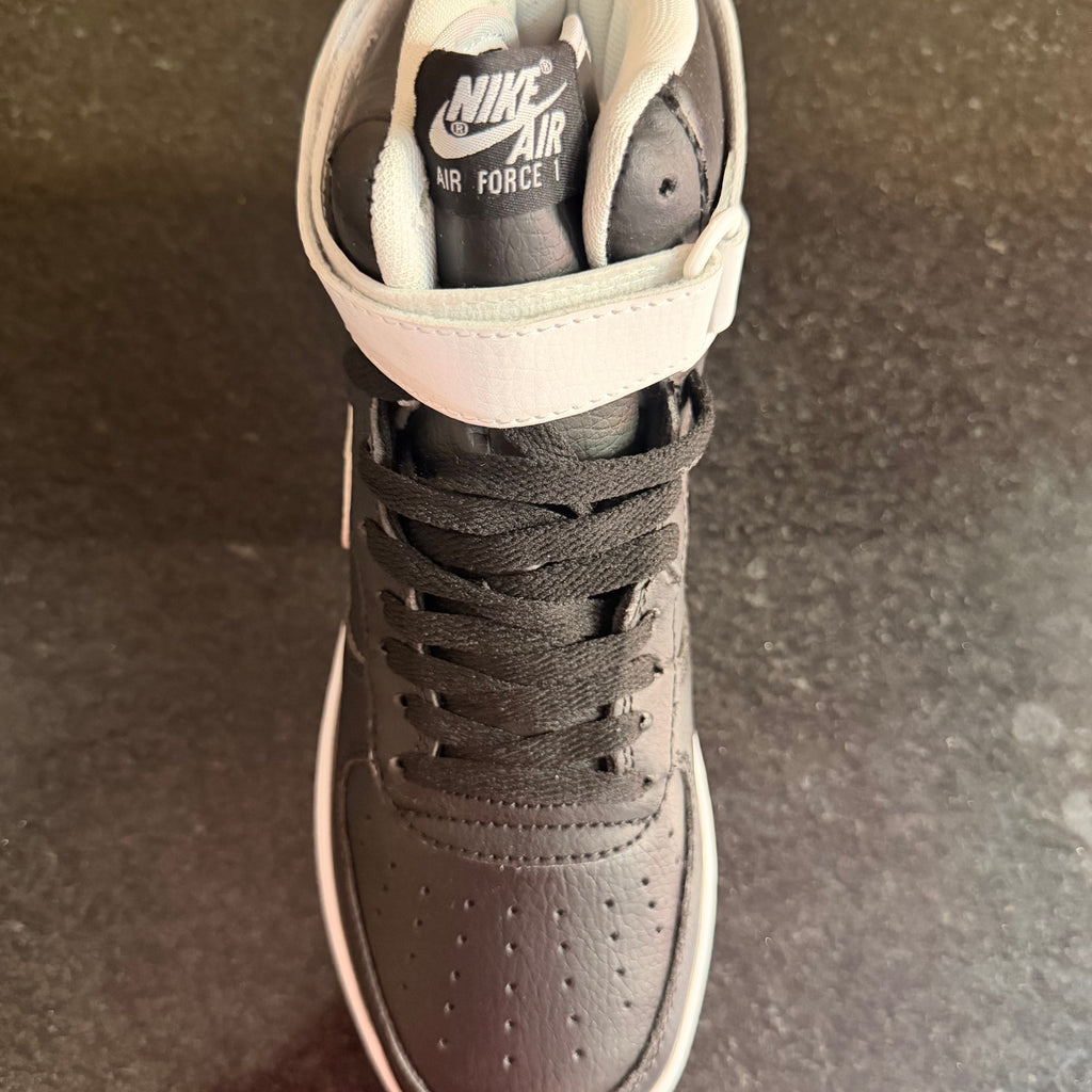 AF1 Mid Black & White